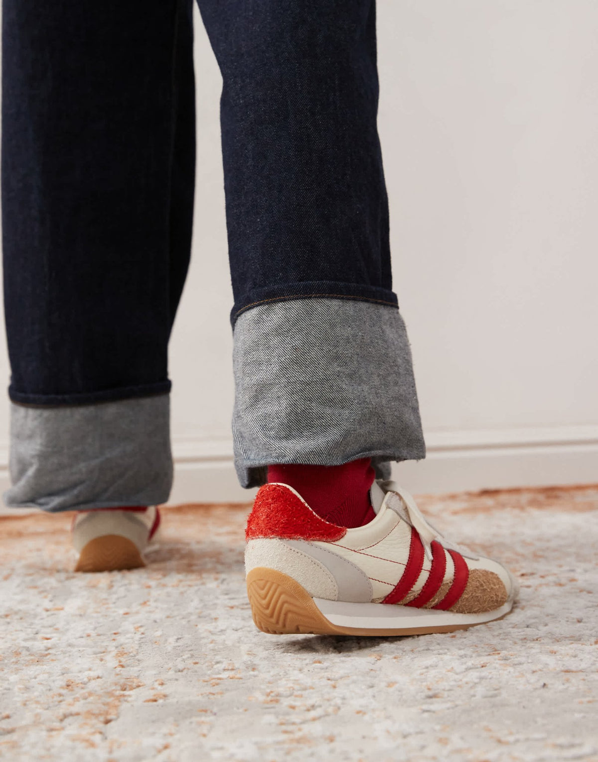 adidas Originals Country OG trainers in white and red - ASOS Sample Sale