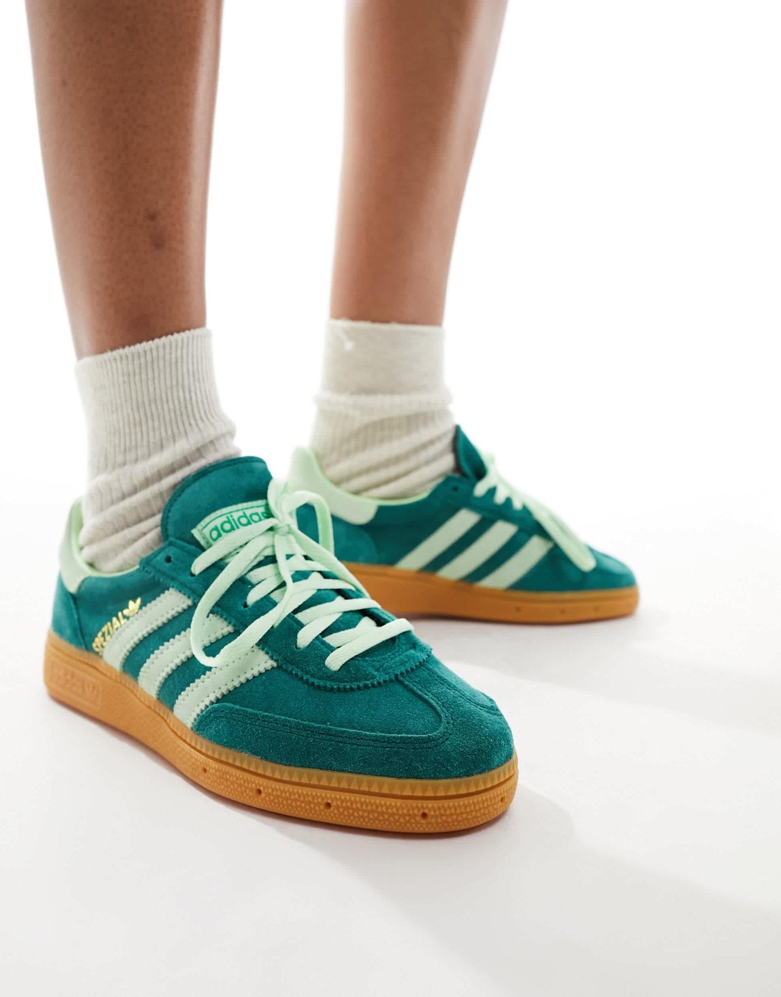 adidas Originals Handball Spezial trainers in green with gum sole - ASOS Sample Sale