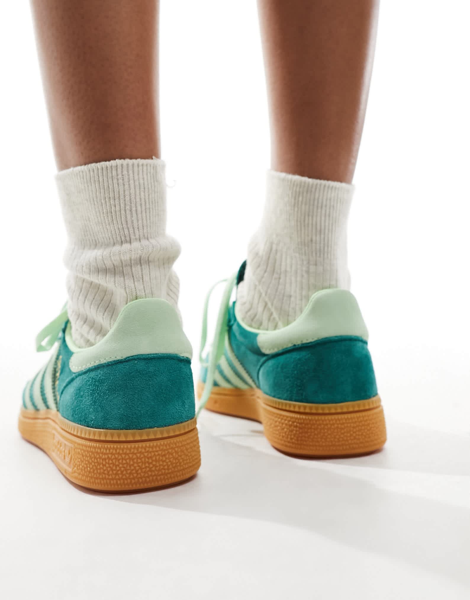 adidas Originals Handball Spezial trainers in green with gum sole - ASOS Sample Sale