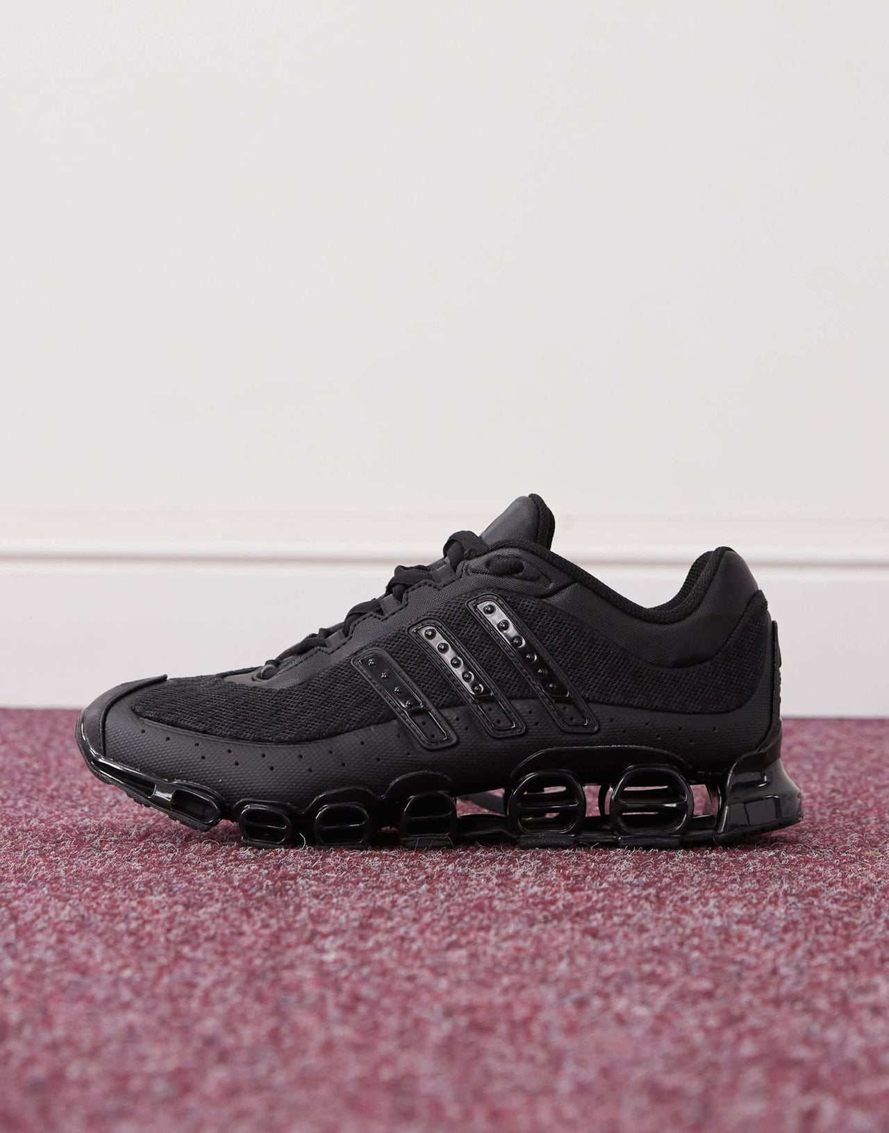 adidas Originals Megaride trainers in black - ASOS Sample Sale