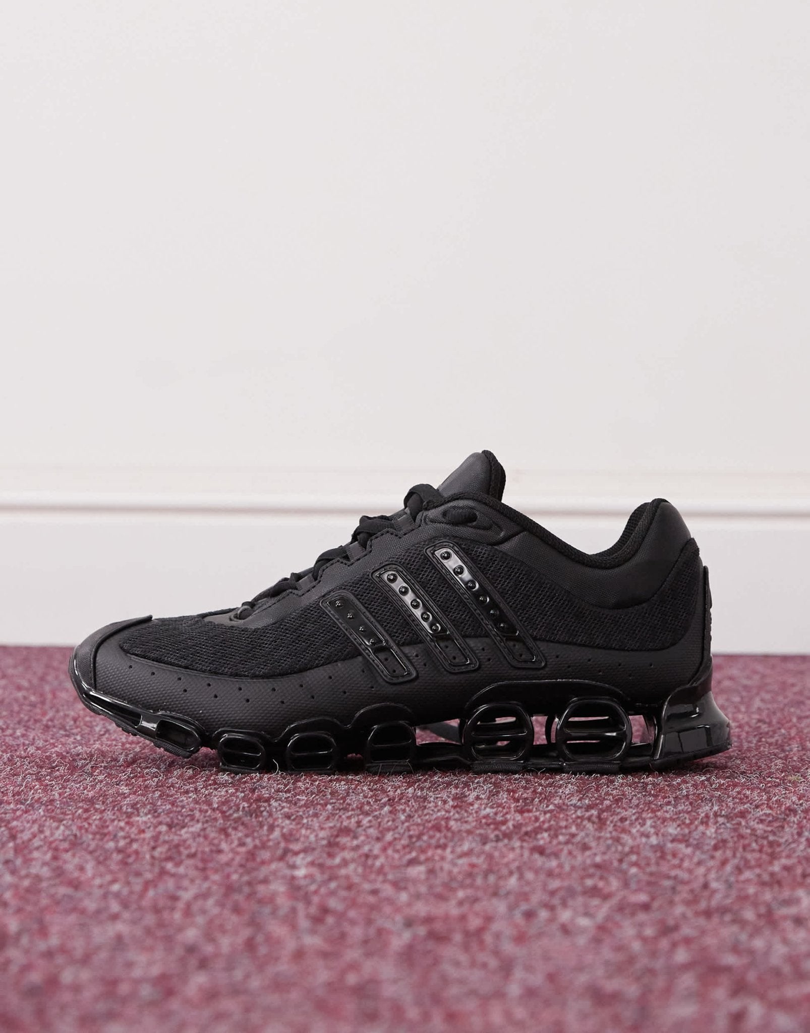 adidas Originals Megaride trainers in black - ASOS Sample Sale
