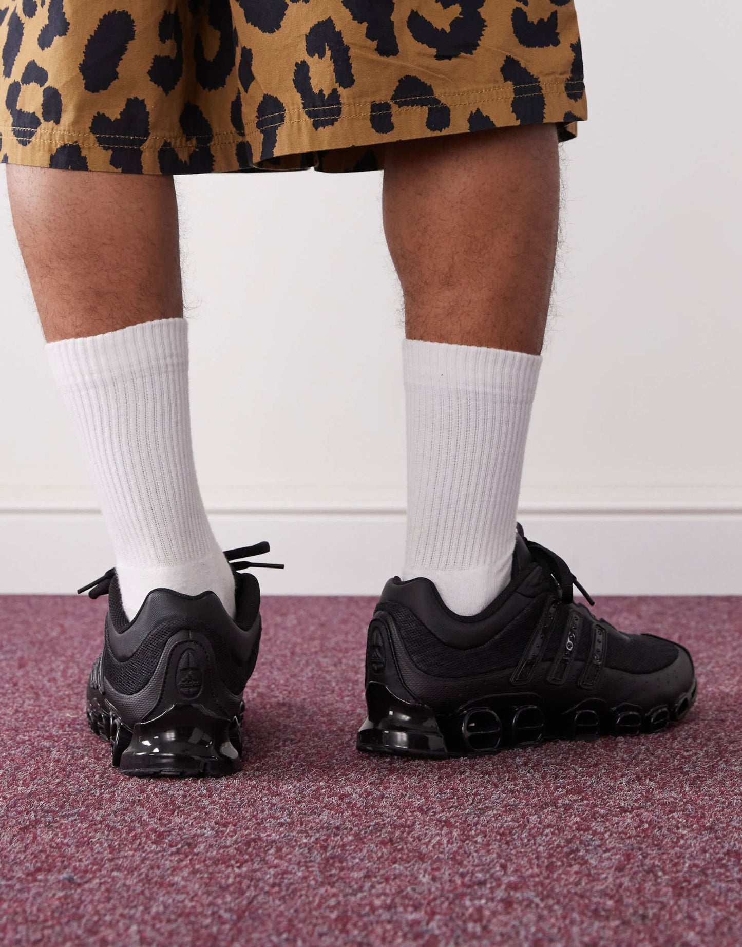 adidas Originals Megaride trainers in black - ASOS Sample Sale