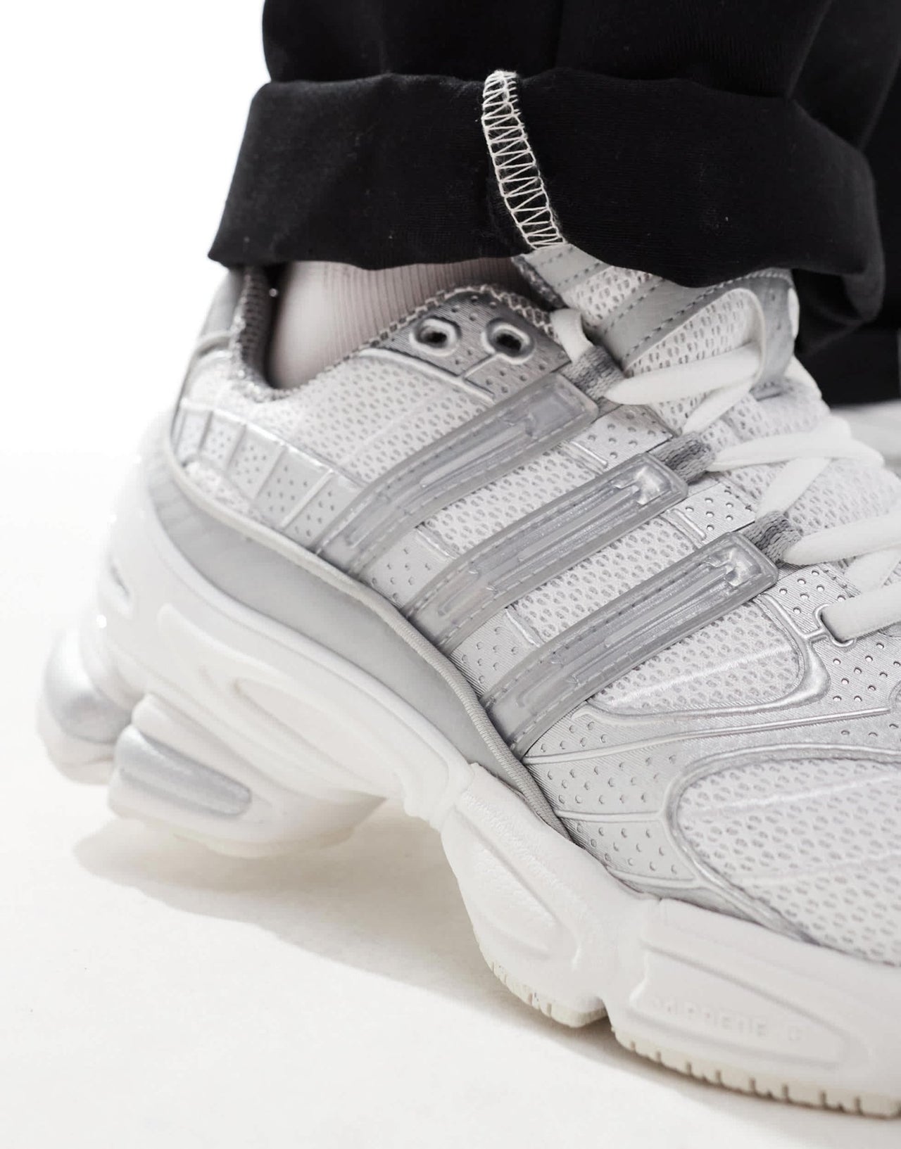 adidas Originals Ozweego Pro trainers in white - ASOS Sample Sale