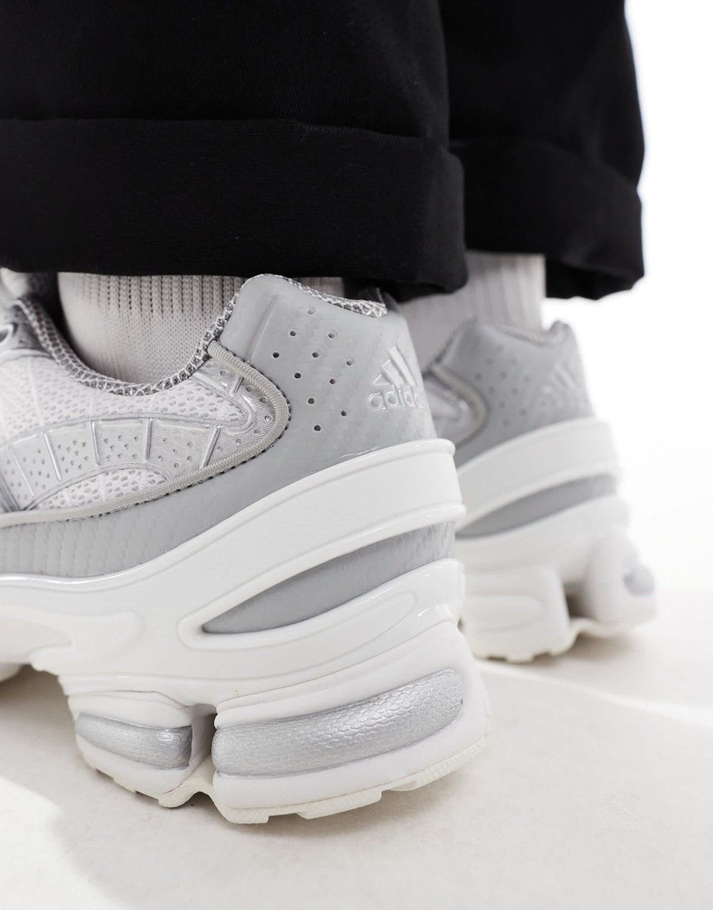 adidas Originals Ozweego Pro trainers in white - ASOS Sample Sale