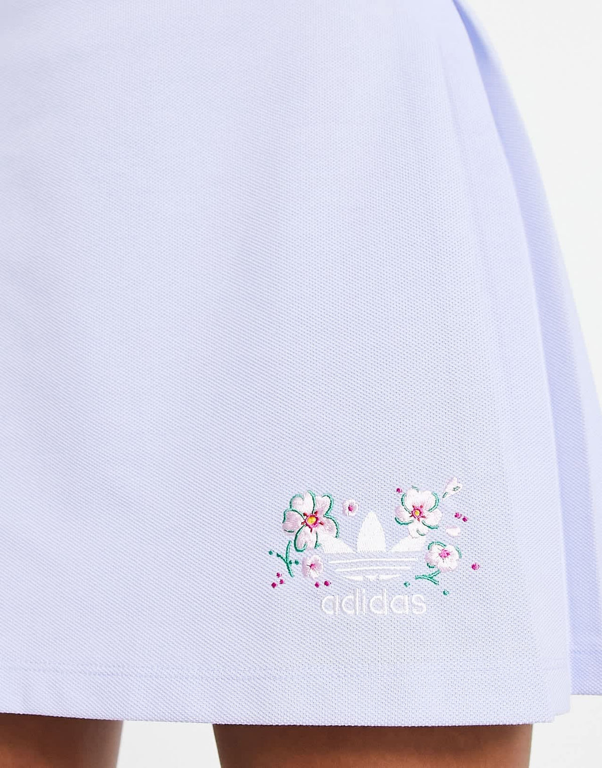 adidas Originals pleated skirt in pastel blue with floral logo - ASOS Sample Sale