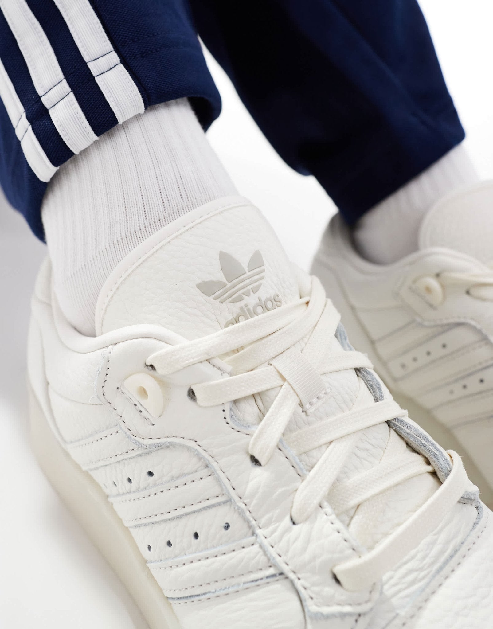 adidas Originals Rivalry Lux Low trainers in cloud white - ASOS Sample Sale