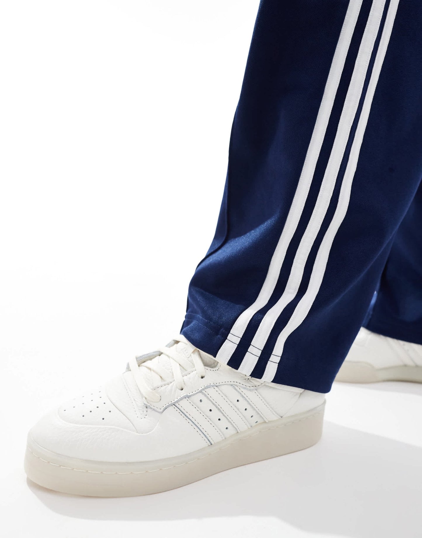 adidas Originals Rivalry Lux Low trainers in cloud white - ASOS Sample Sale