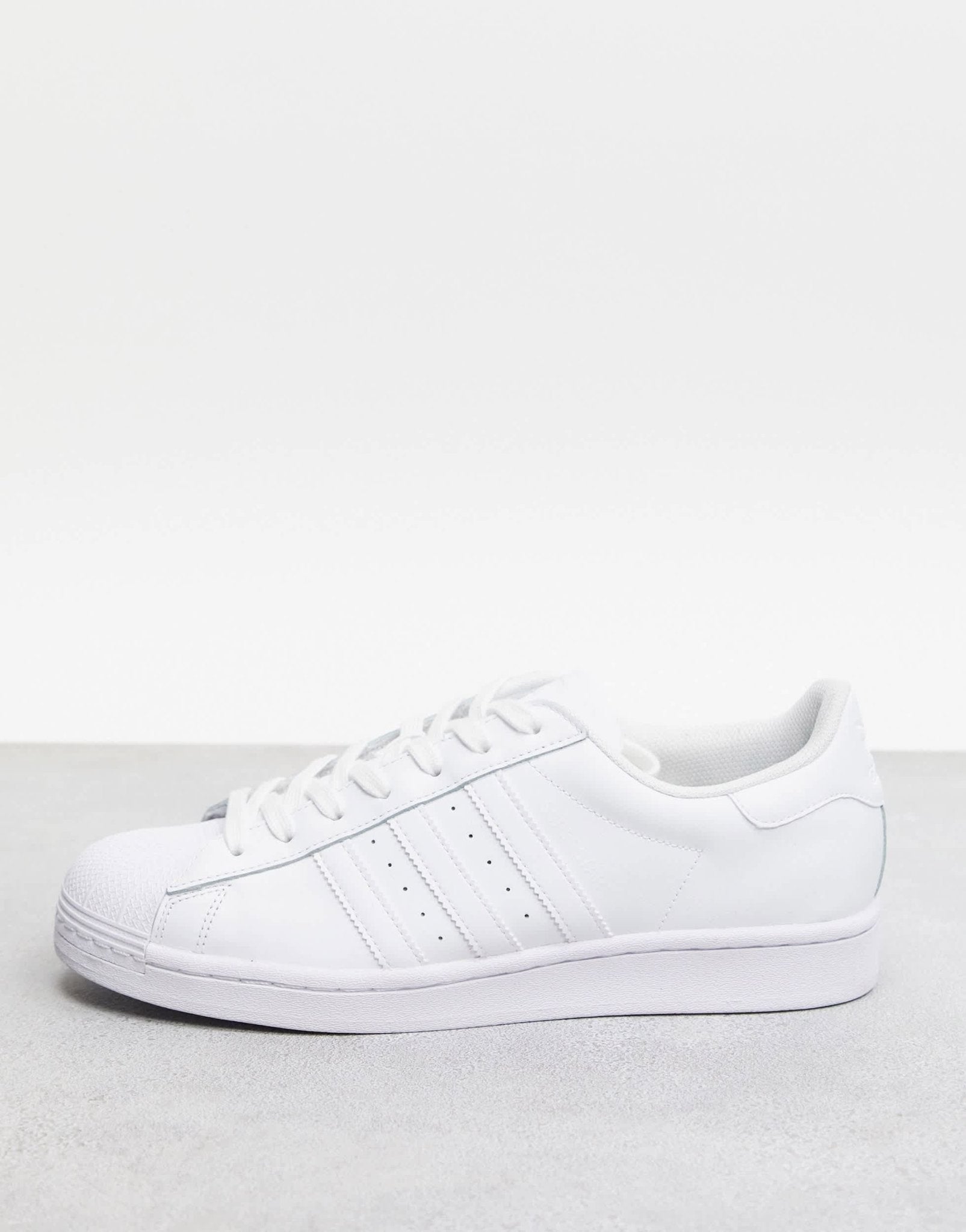 adidas Originals Superstar trainers in triple white - ASOS Sample Sale
