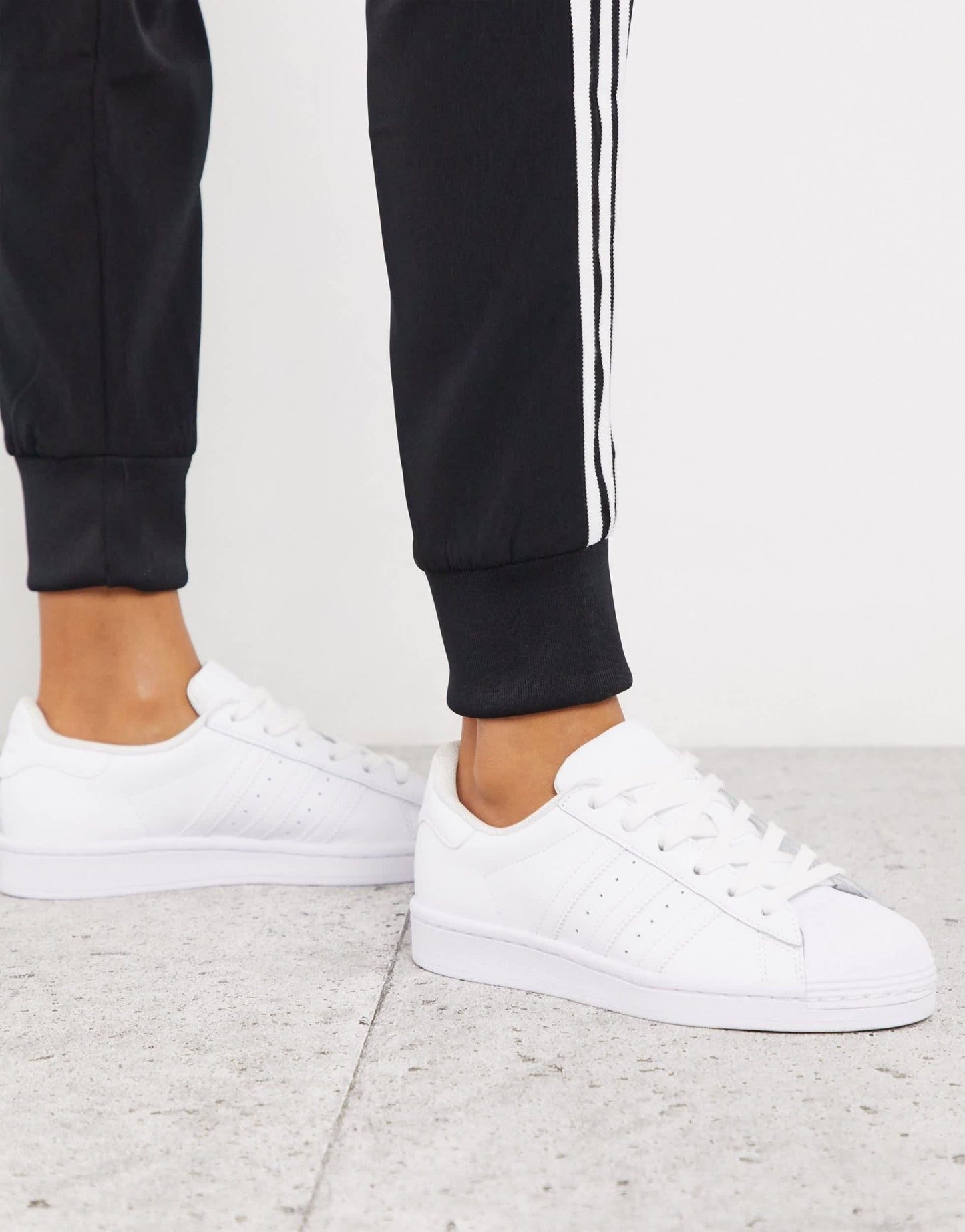 adidas Originals Superstar trainers in triple white - ASOS Sample Sale