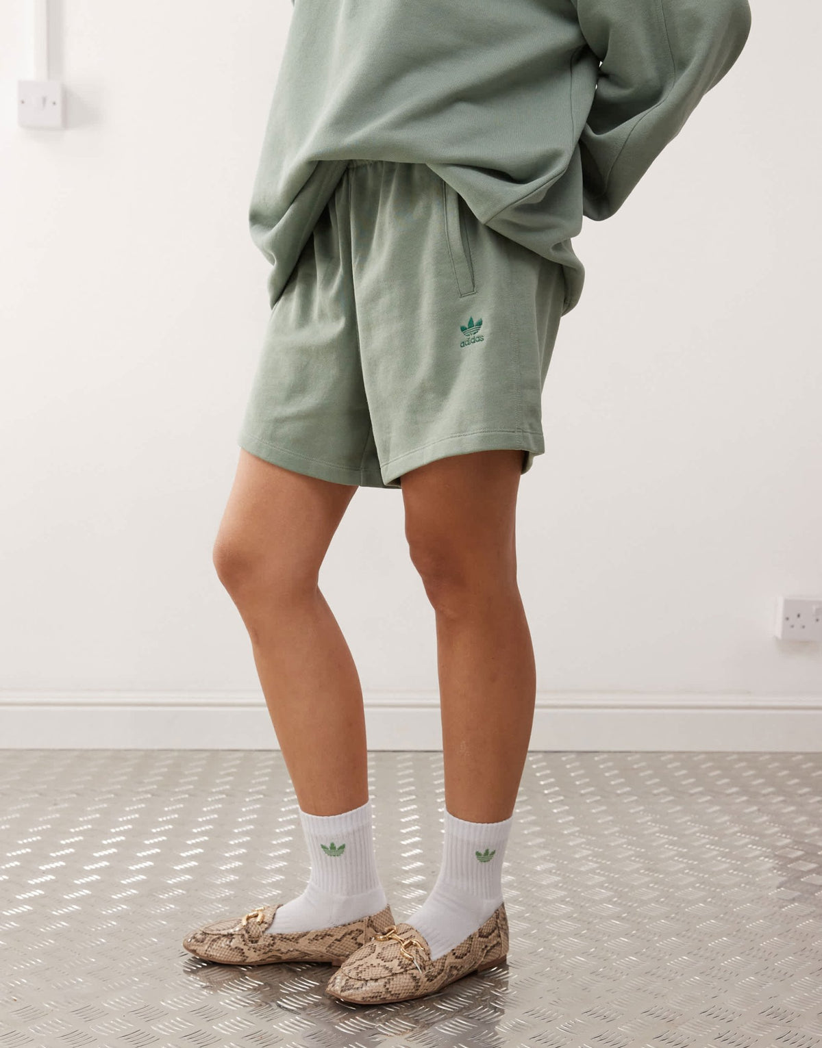 adidas Originals Trefoil Essentials jersey shorts in green - ASOS Sample Sale