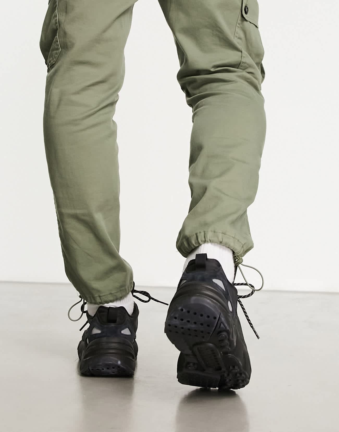 adidas Originals ZX22 Boost trainers in triple black - ASOS Sample Sale