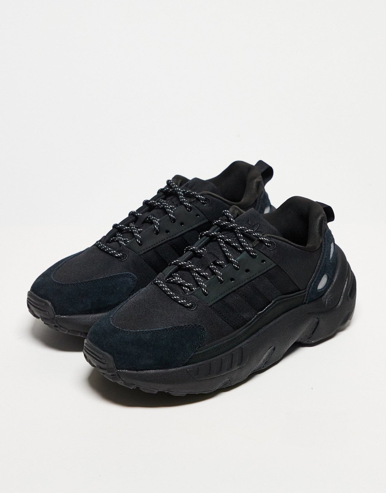 adidas Originals ZX22 Boost trainers in triple black - ASOS Sample Sale