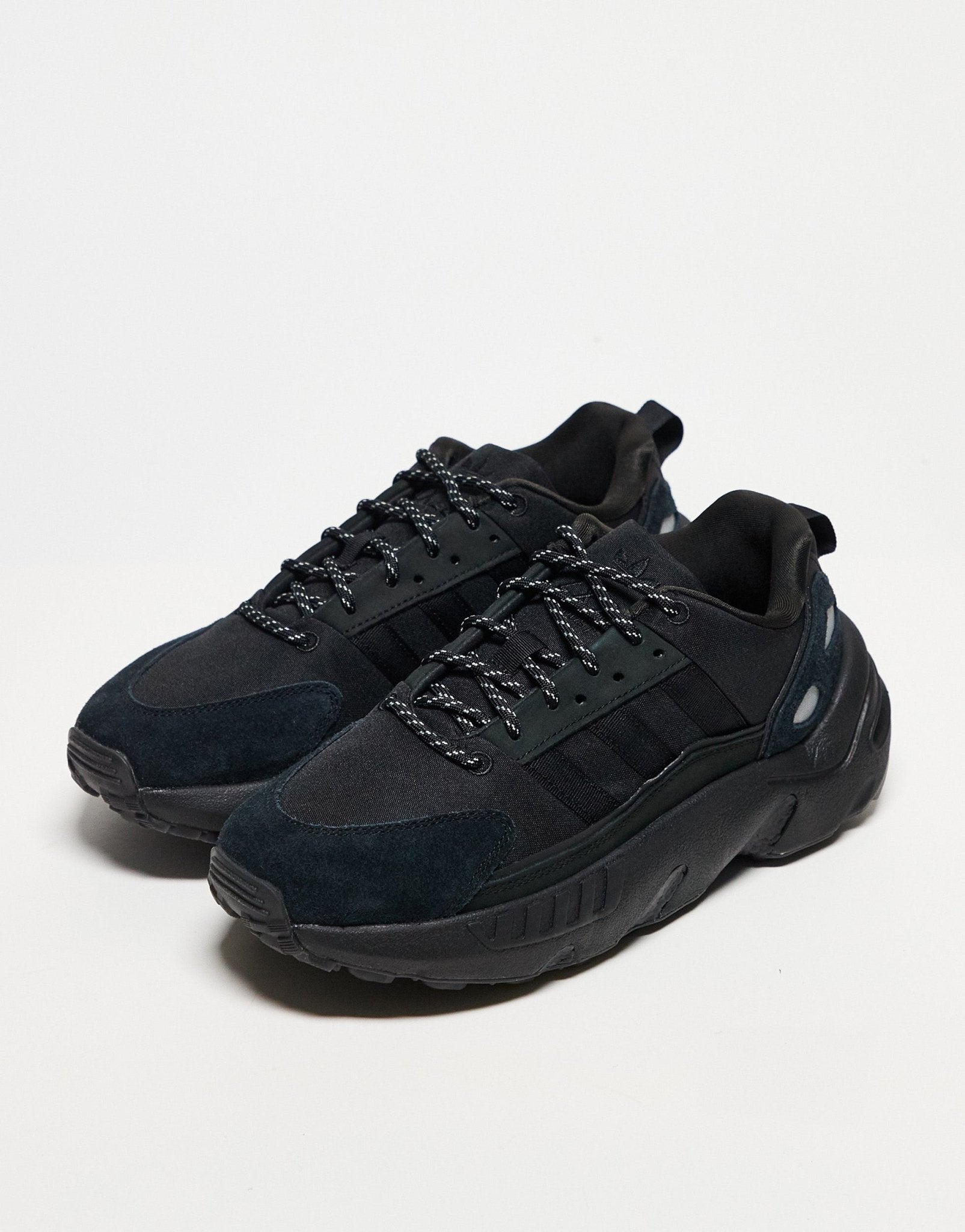 adidas Originals ZX22 Boost trainers in triple black - ASOS Sample Sale