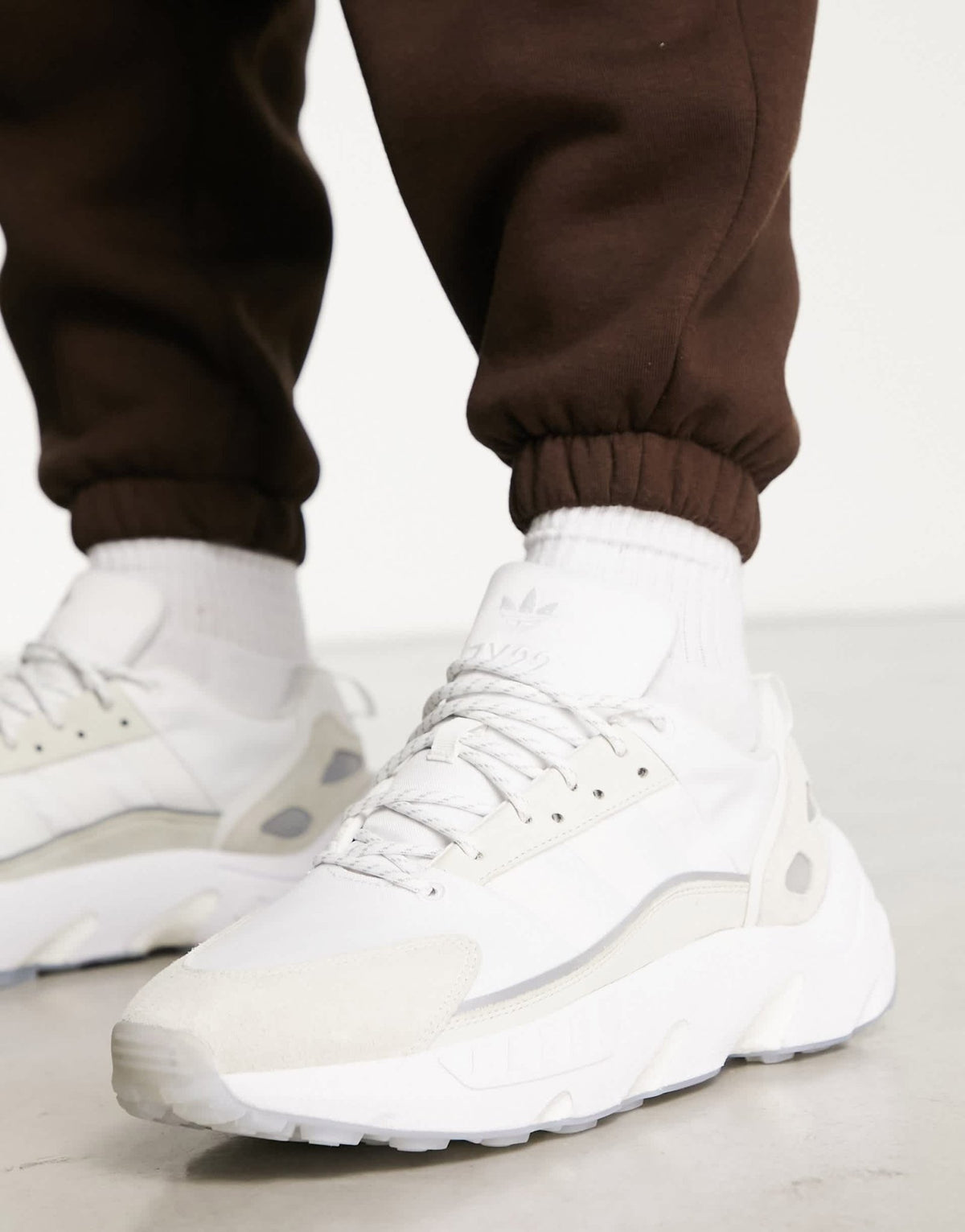 adidas Originals ZX22 Boost trainers in triple white - ASOS Sample Sale