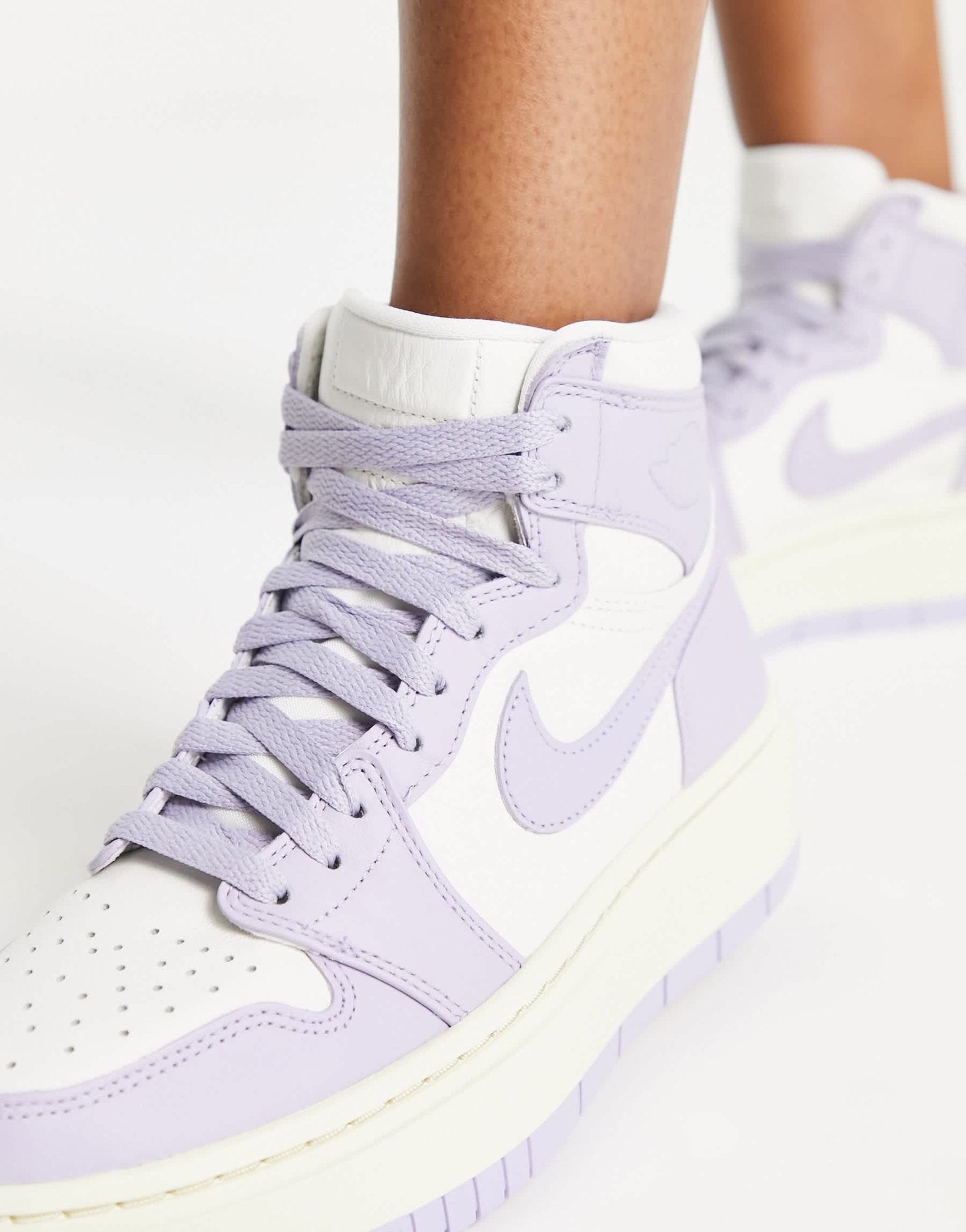 Air Jordan 1 Elevate Mid trainers in titanium lilac - ASOS Sample Sale