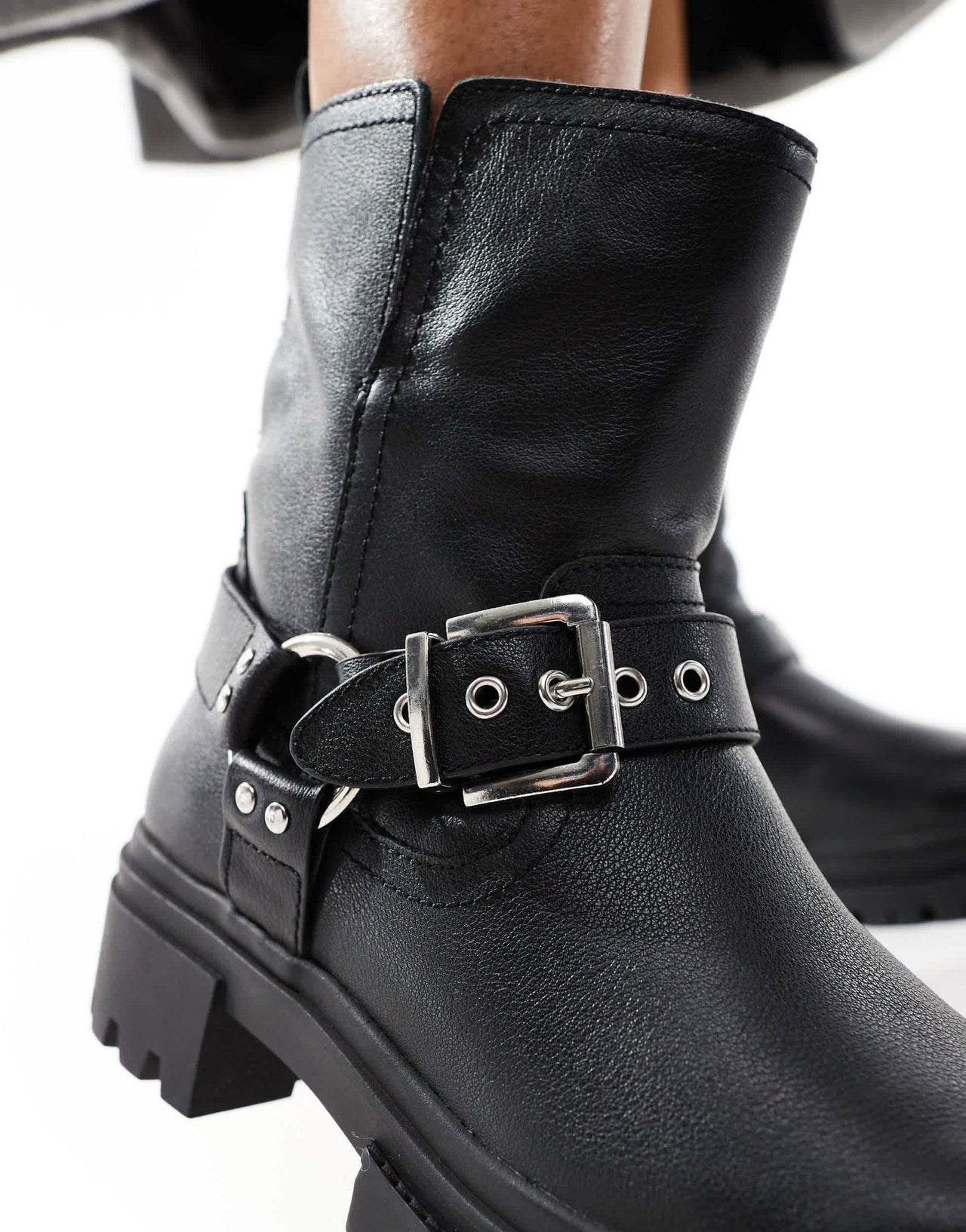 ALDO Harlyy biker ankle boots in black leather - ASOS Sample Sale