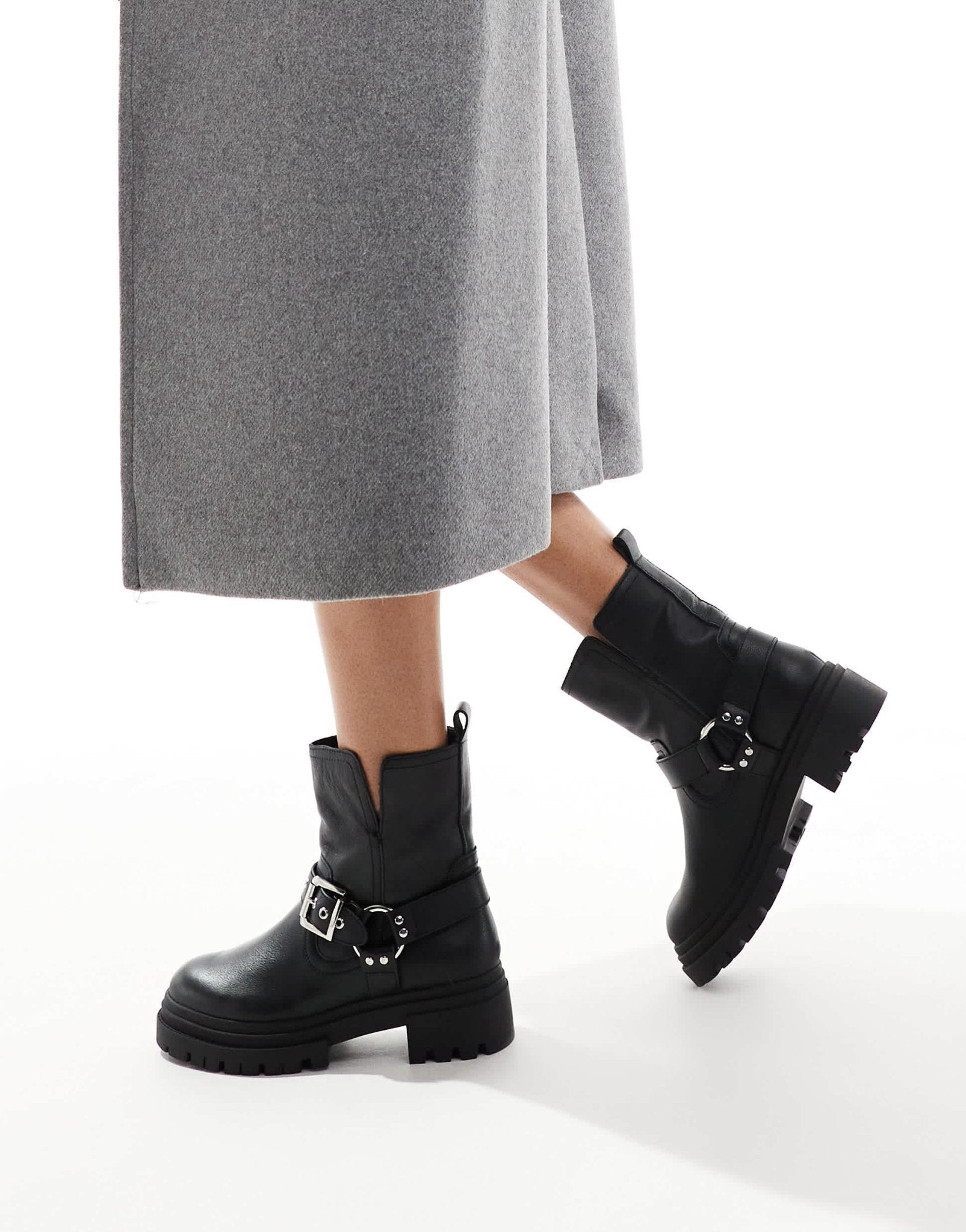 ALDO Harlyy biker ankle boots in black leather - ASOS Sample Sale