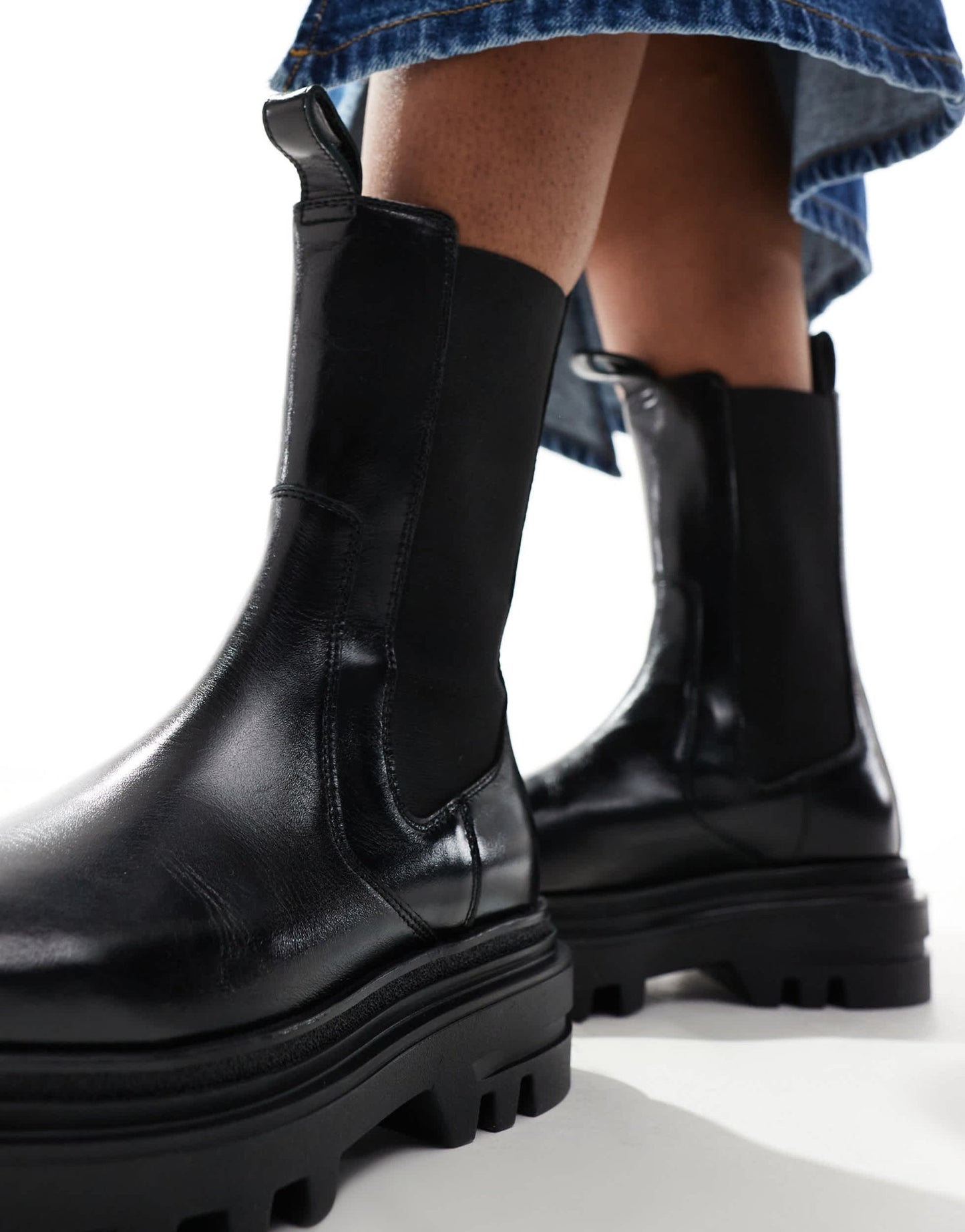 AllSaints Alex leather chunky chelsea boots in black - ASOS Sample Sale
