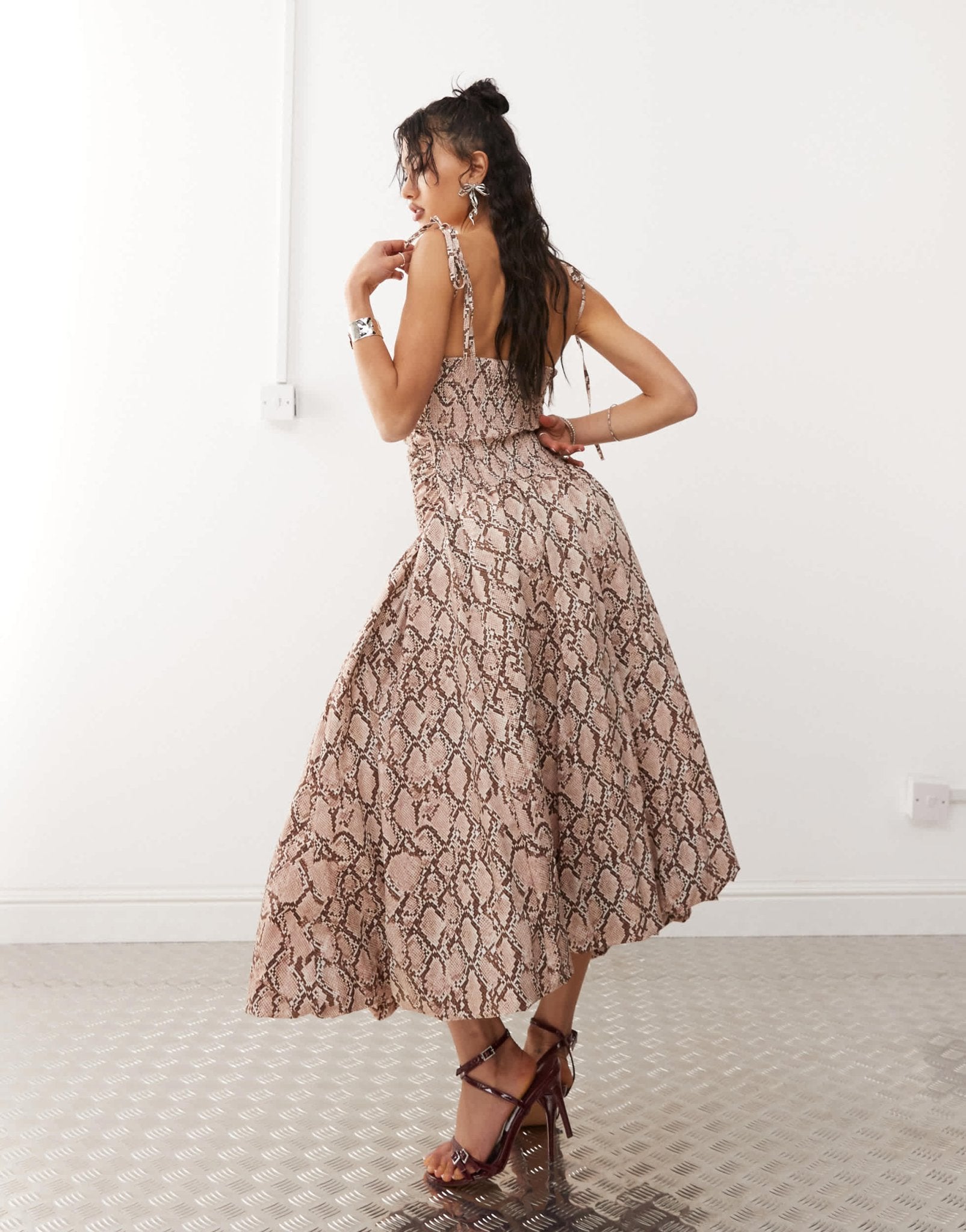Amy Lynn Alexa puffball printed midi dress in snake - ASOS Sample Sale