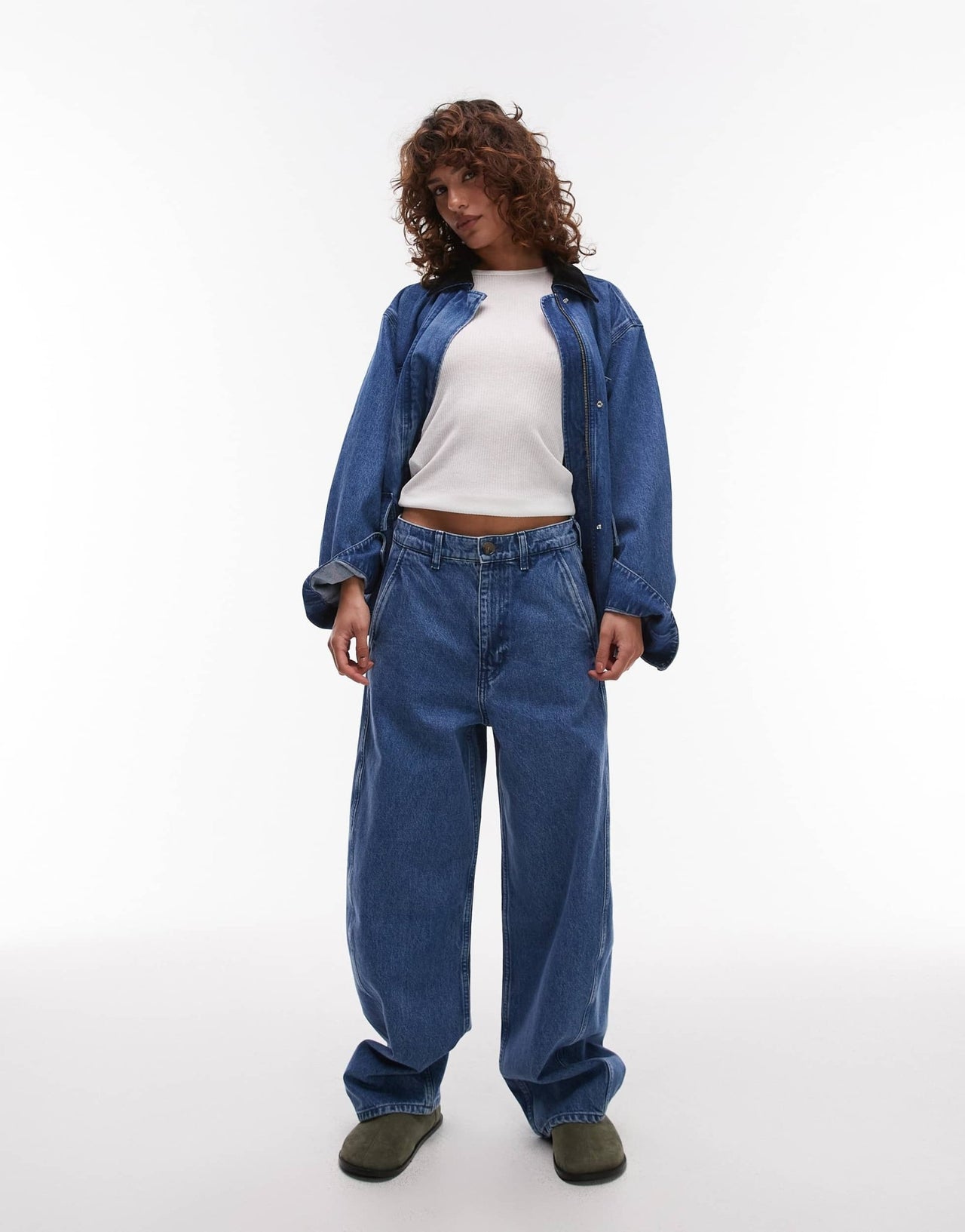 ARKET Endive barrel leg jeans in seam detail in light wash blue - ASOS Sample Sale