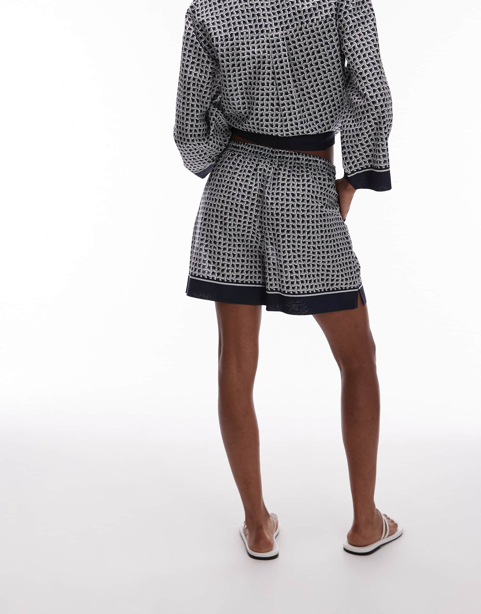 ARKET loose fit beach shorts with pull-on waist in blue abstract tile print - ASOS Sample Sale