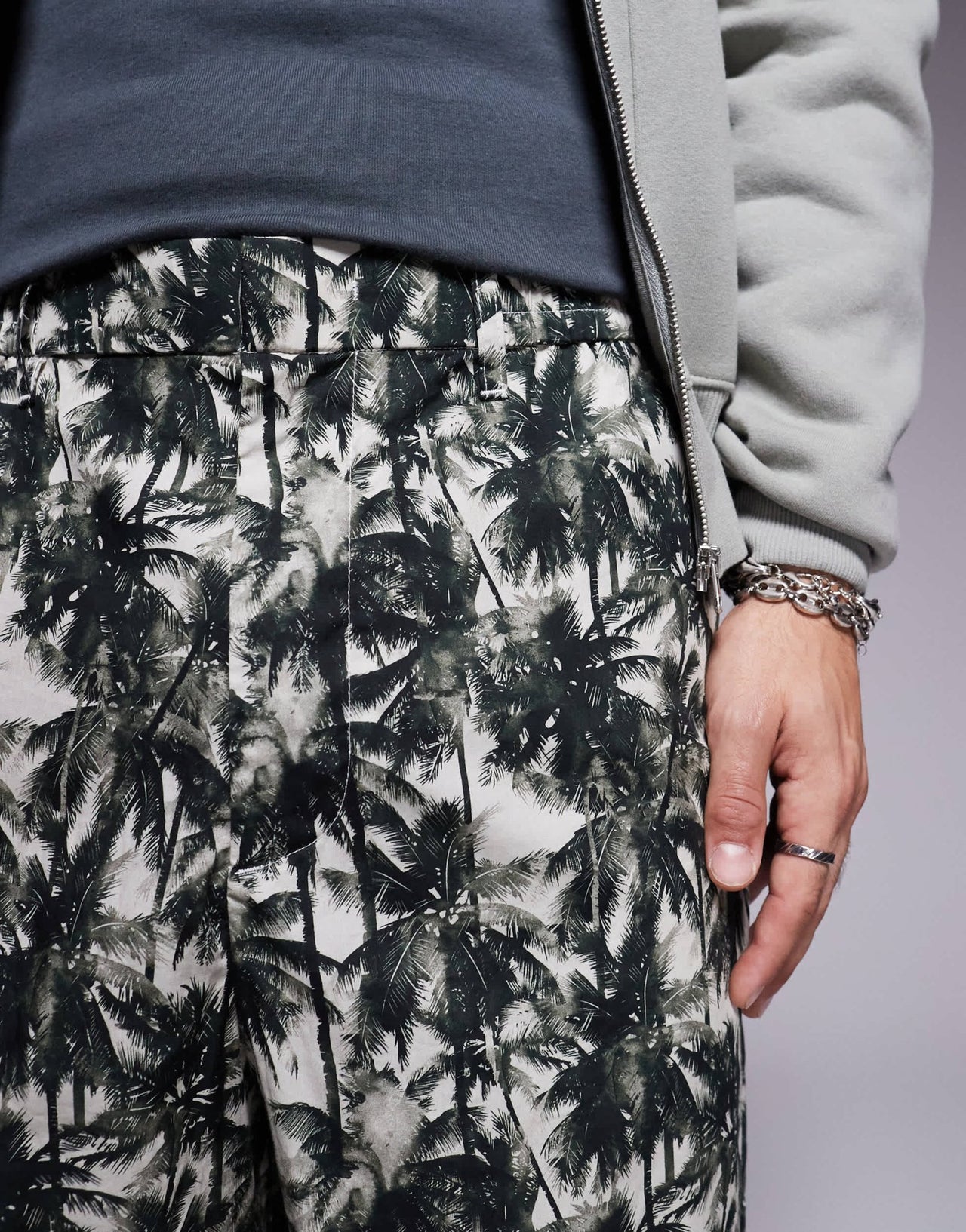 Armani Exchange shorts in green palm print - ASOS Sample Sale