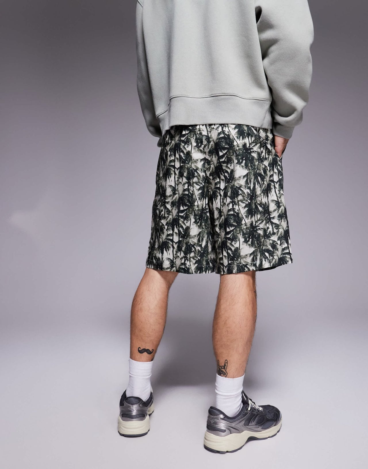 Armani Exchange shorts in green palm print - ASOS Sample Sale