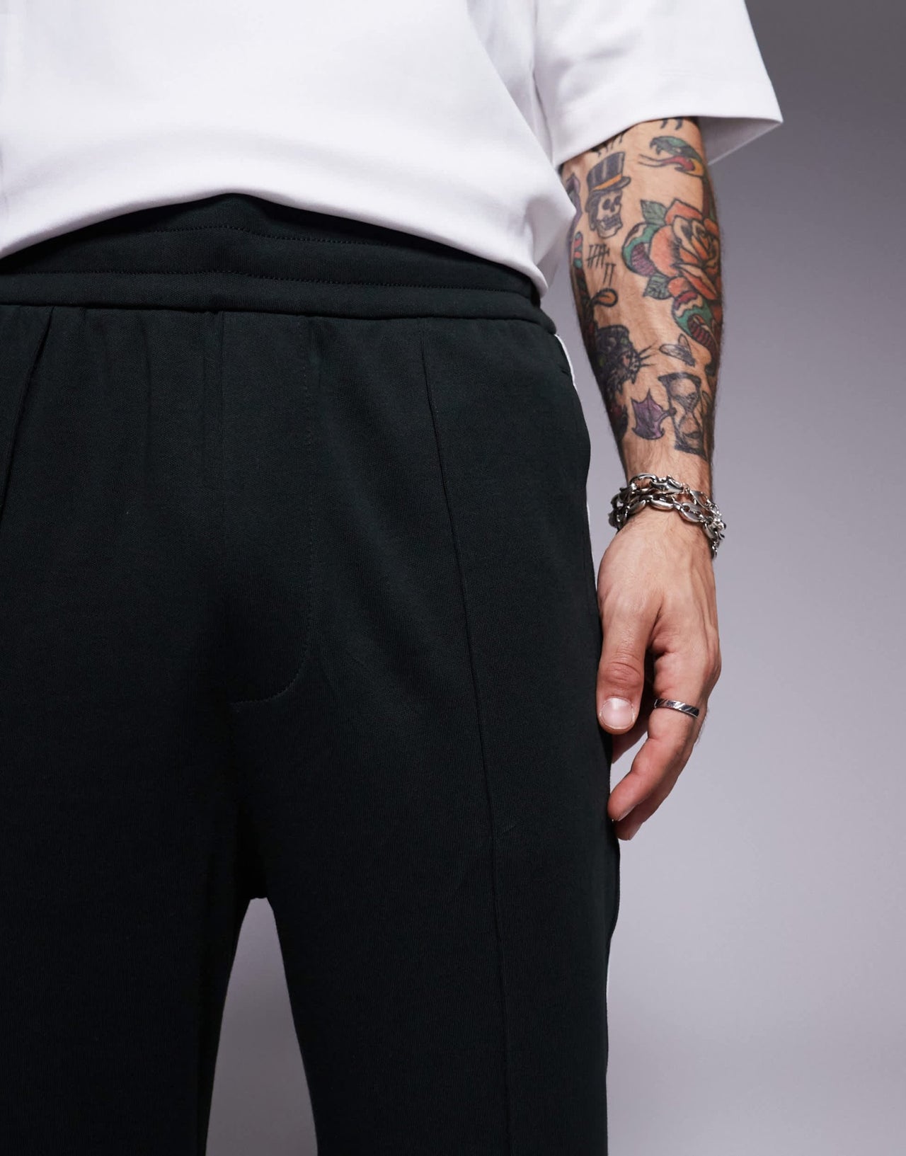 Armani Exchange tracksuit joggers with logo taping in green - ASOS Sample Sale