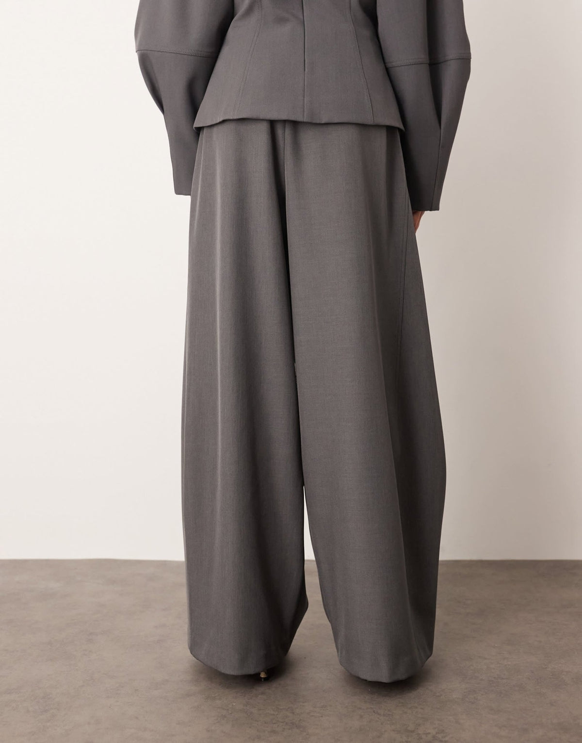 ARRANGE tailored pleated detail wide leg barrel co-ord trouser in grey - ASOS Sample Sale
