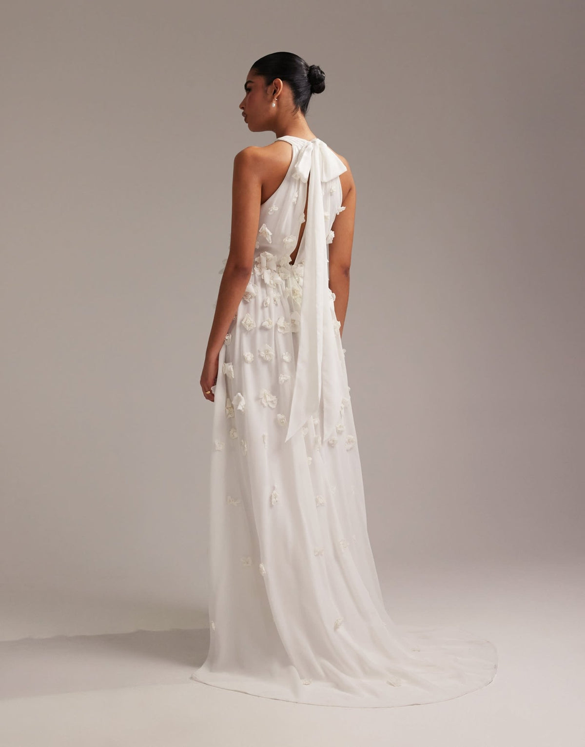 ASOS DESIGN 3D floral statement halter maxi wedding dress in ivory - ASOS Sample Sale