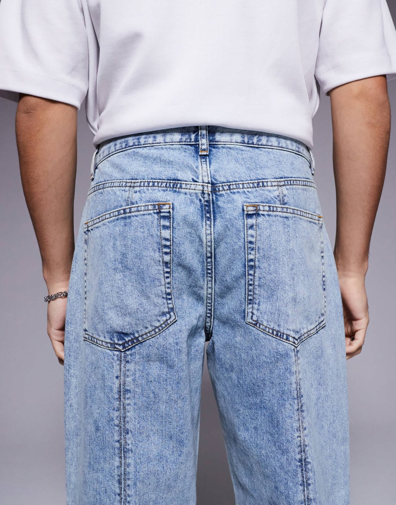 ASOS DESIGN baggy jeans in vintage light wash blue - ASOS Sample Sale