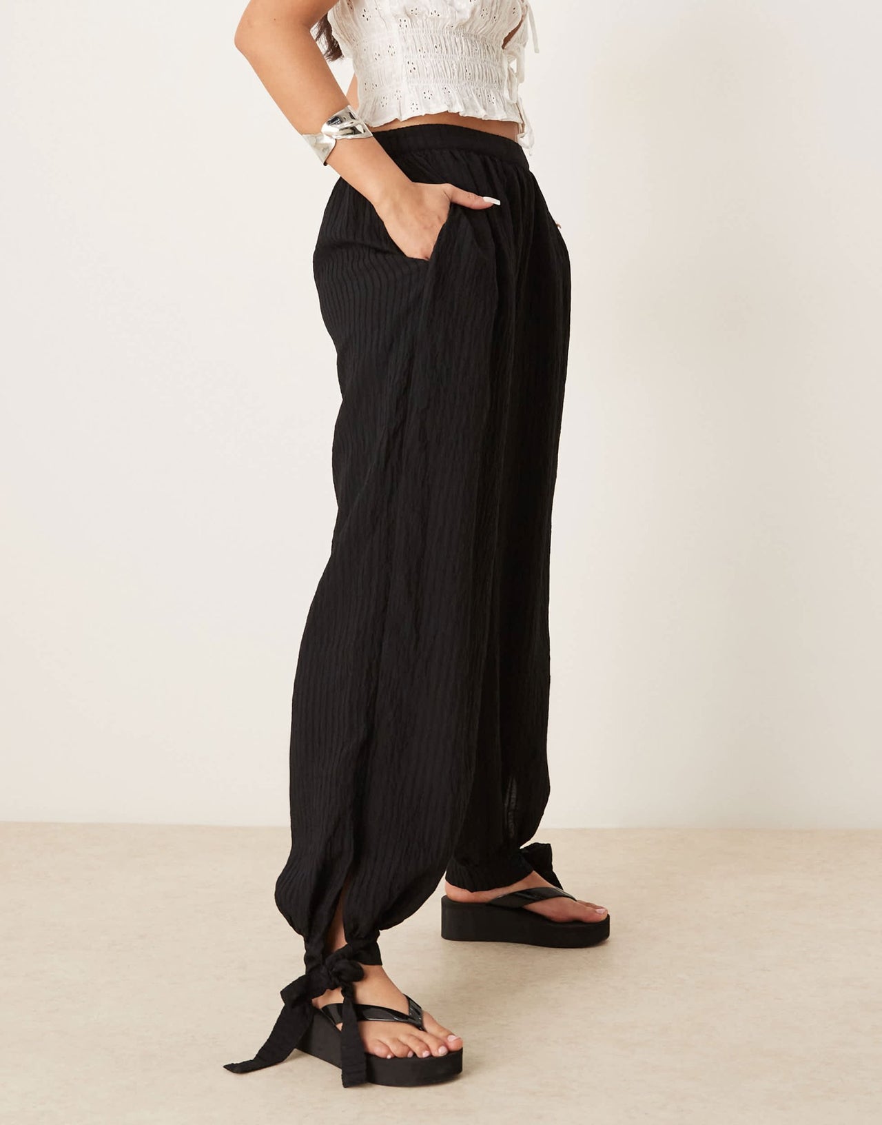 ASOS DESIGN billow trouser in soft texture in black - ASOS Sample Sale