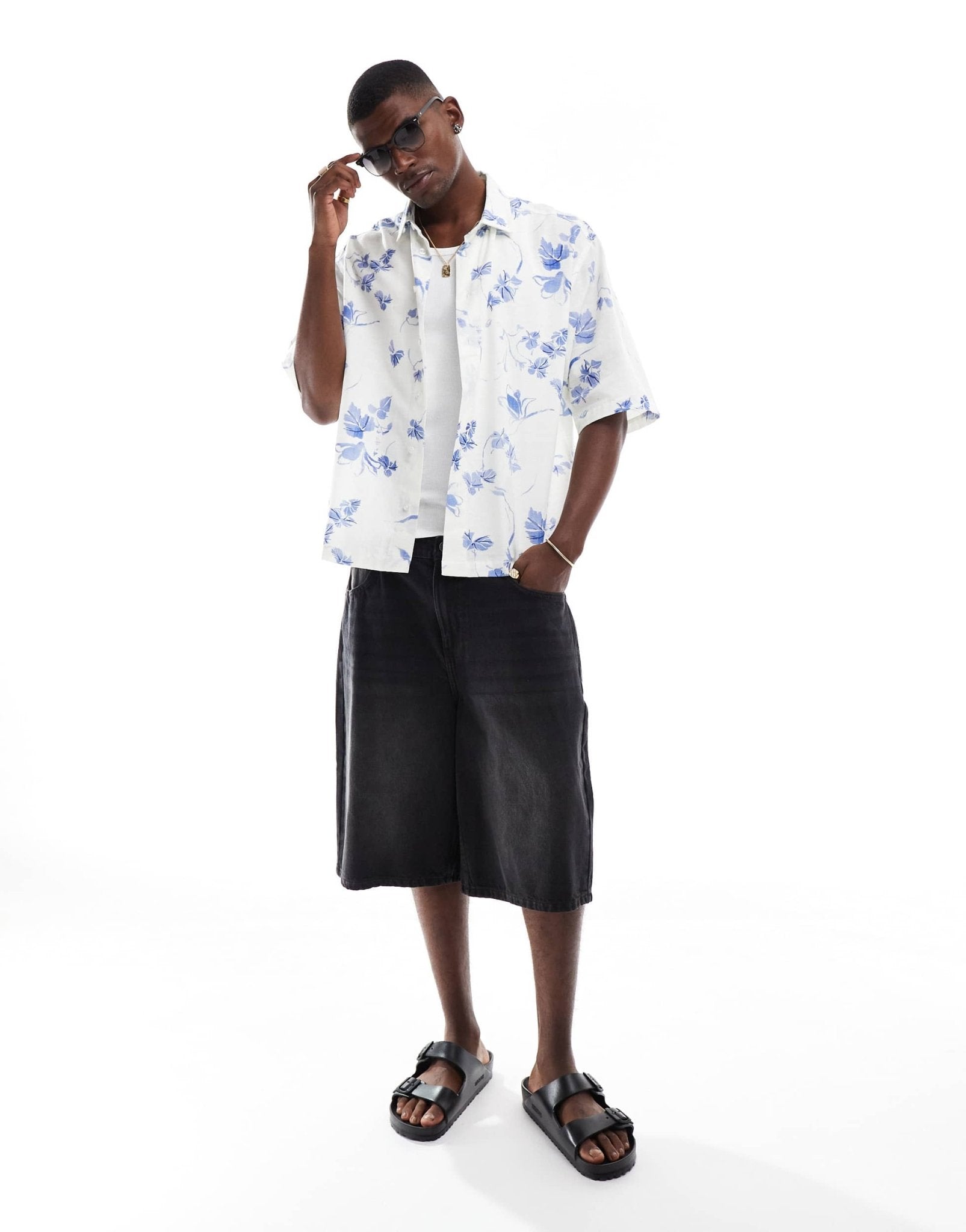 ASOS DESIGN boxy half sleeve regular shirt with flower print in white - ASOS Sample Sale