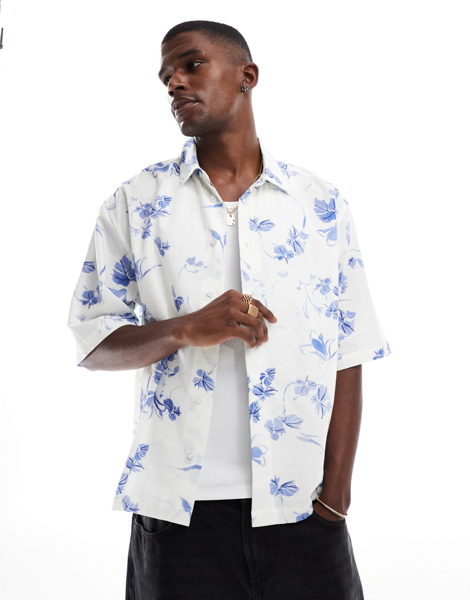 ASOS DESIGN boxy half sleeve regular shirt with flower print in white - ASOS Sample Sale