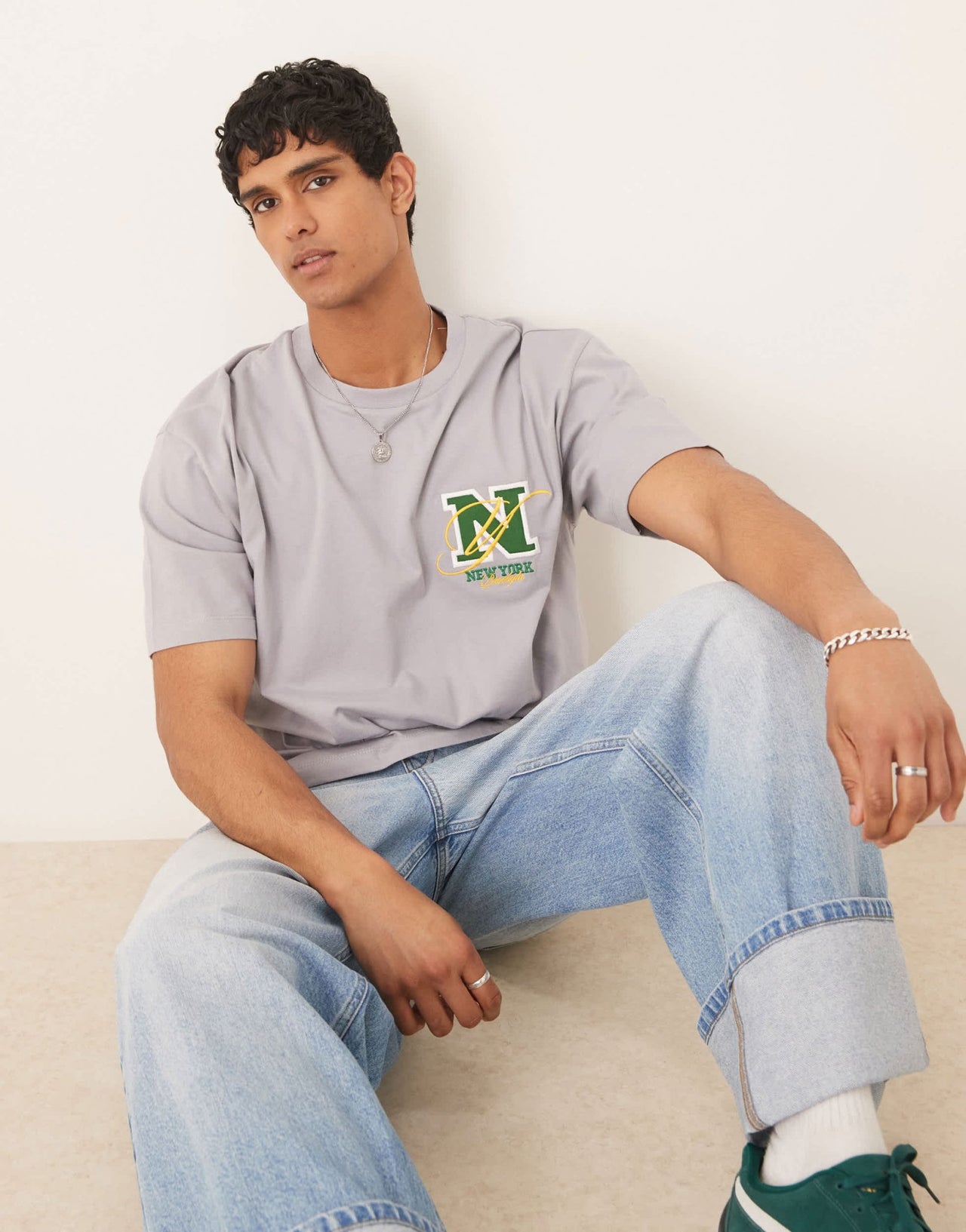 ASOS DESIGN boxy oversized t-shirt with chest embroidery in grey - ASOS Sample Sale