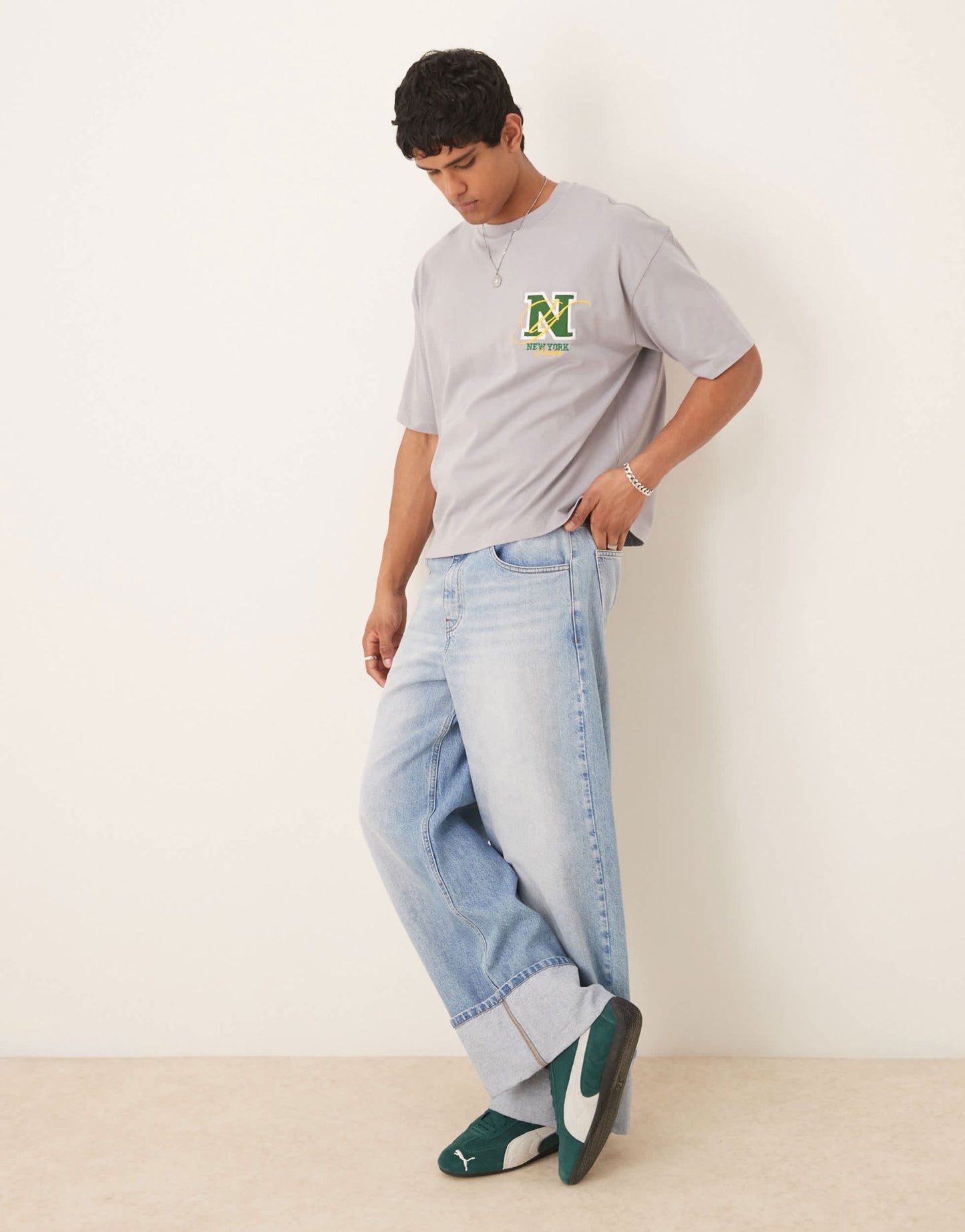 ASOS DESIGN boxy oversized t-shirt with chest embroidery in grey - ASOS Sample Sale