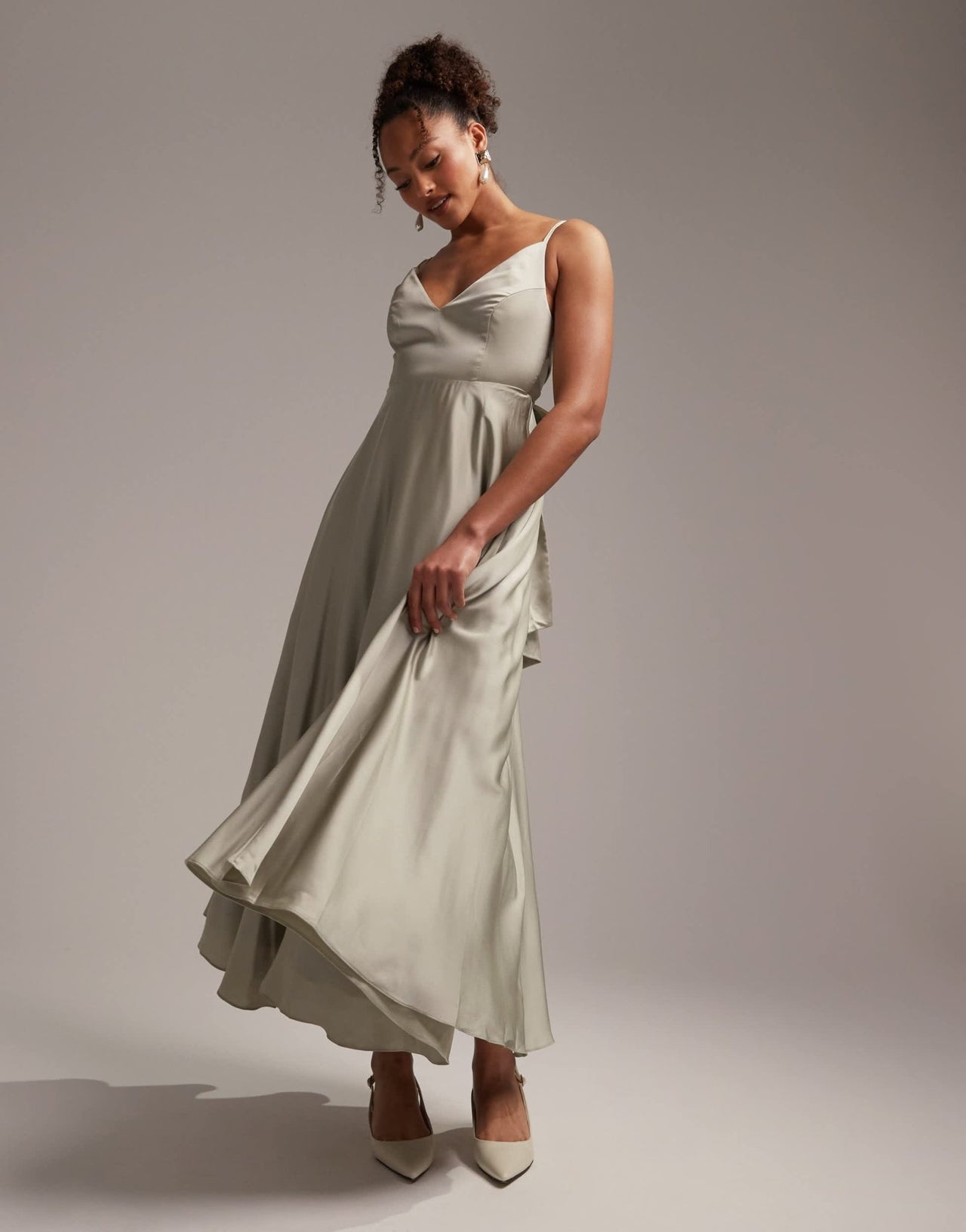 ASOS DESIGN Bridesmaid satin midi dress with tie back in sage green - ASOS Sample Sale