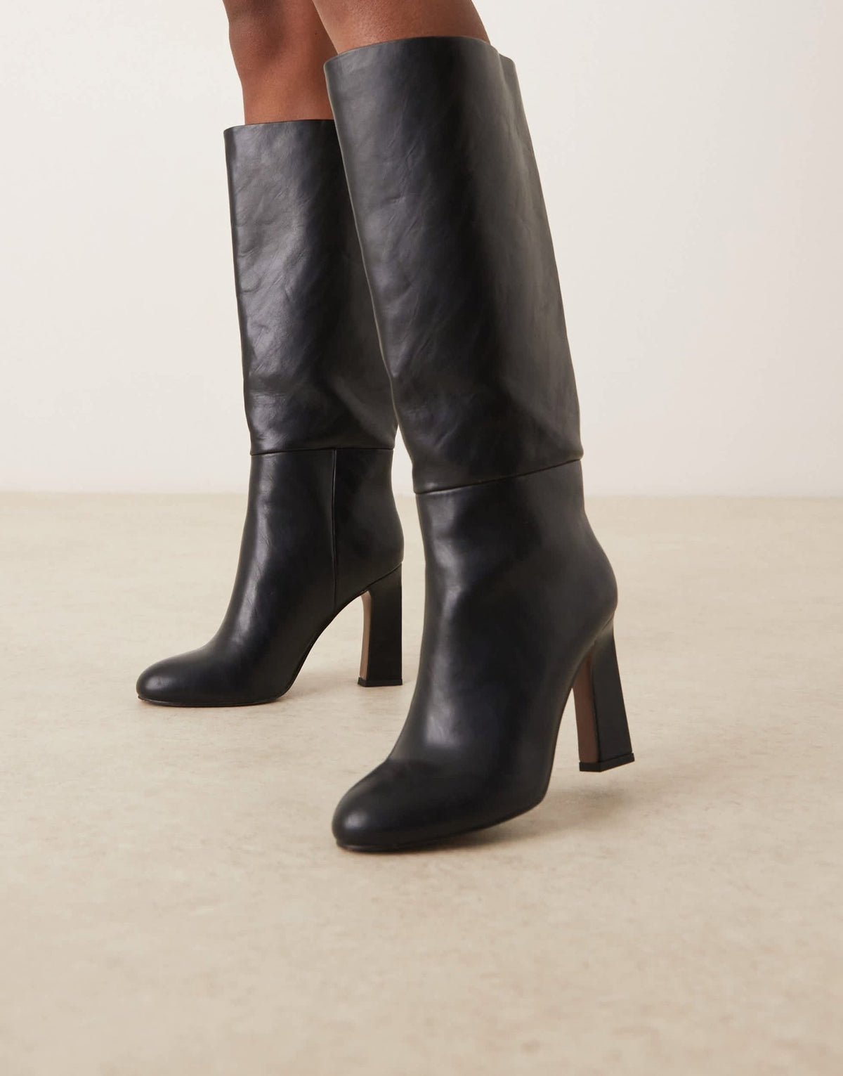 ASOS DESIGN Carly block heel pull on knee boots in black - ASOS Sample Sale