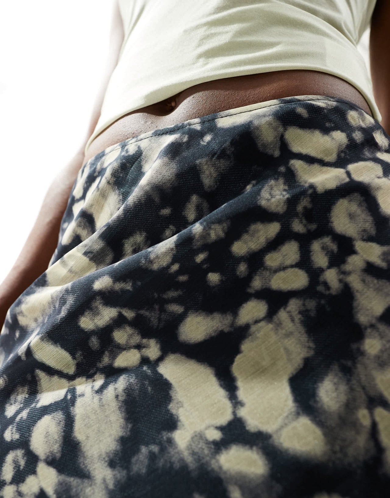 ASOS DESIGN chiffon bias maxi skirt in blurred abstract print - ASOS Sample Sale
