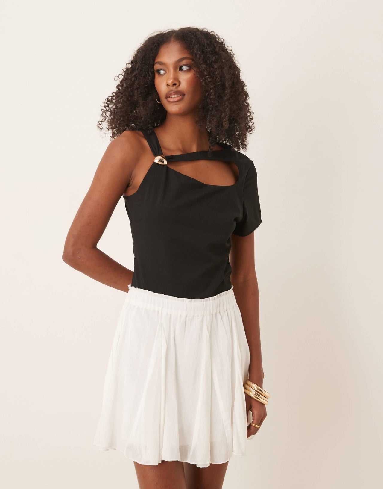 ASOS DESIGN clean hardware detail cut out bodysuit in black - ASOS Sample Sale