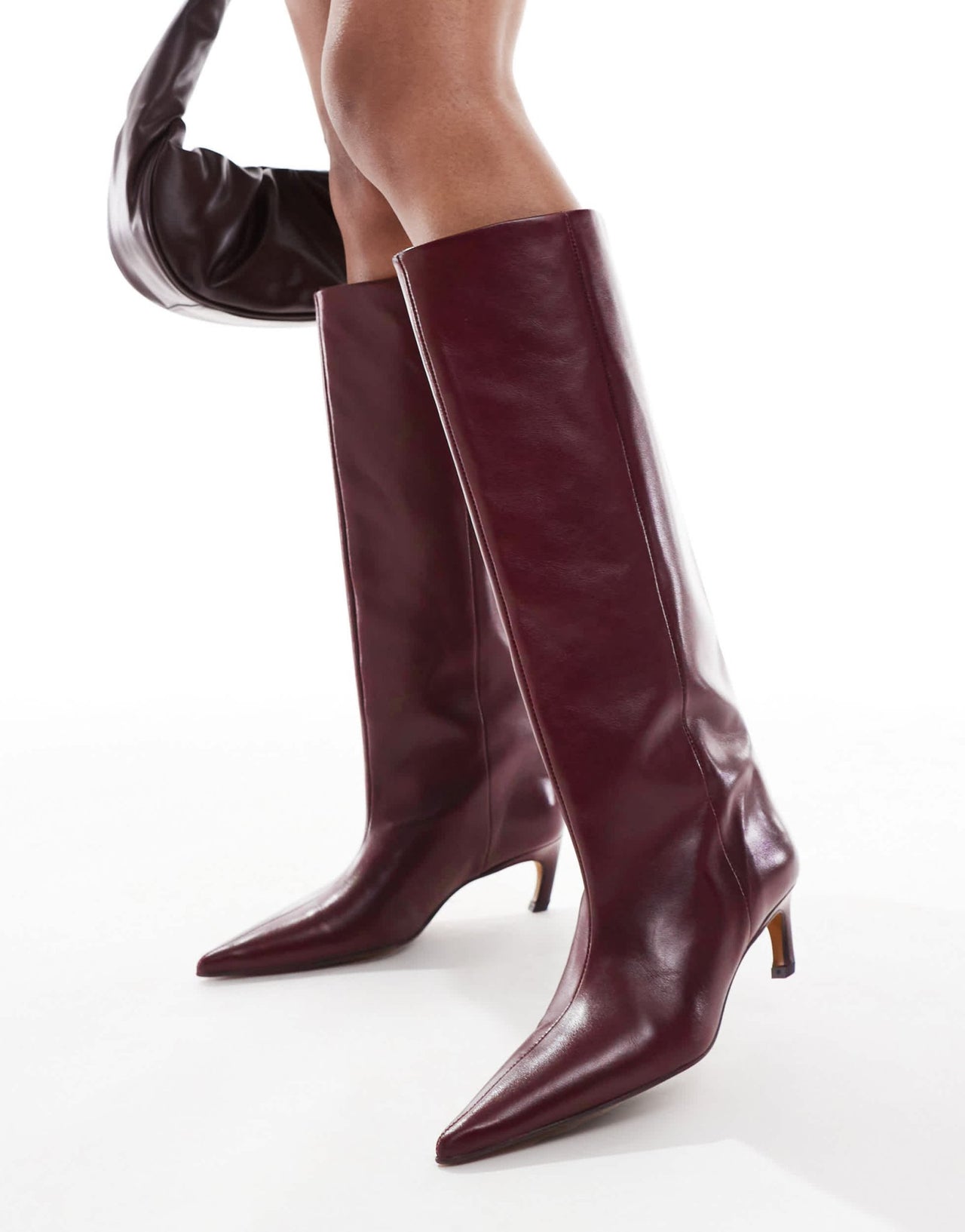 ASOS DESIGN Cleona premium leather kitten heel knee boots in burgundy leather - ASOS Sample Sale