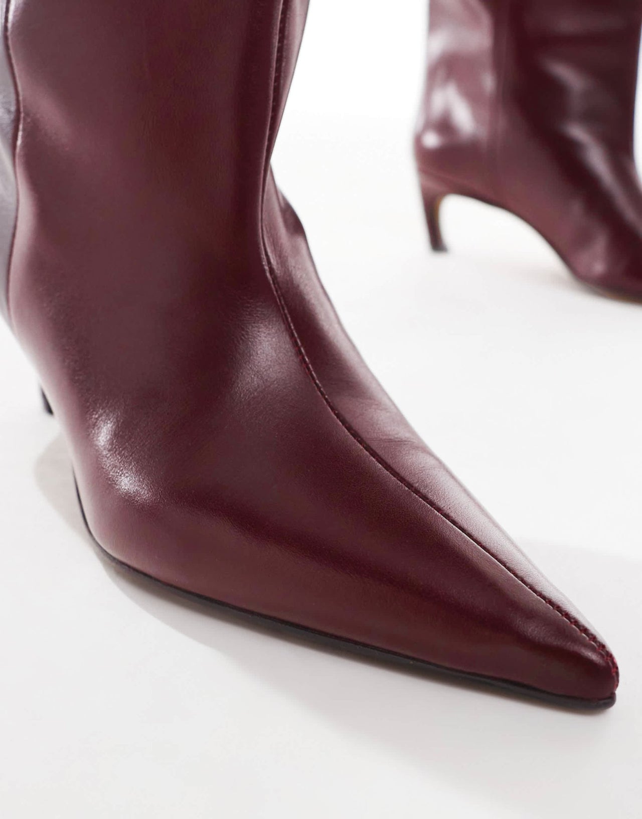 ASOS DESIGN Cleona premium leather kitten heel knee boots in burgundy leather - ASOS Sample Sale