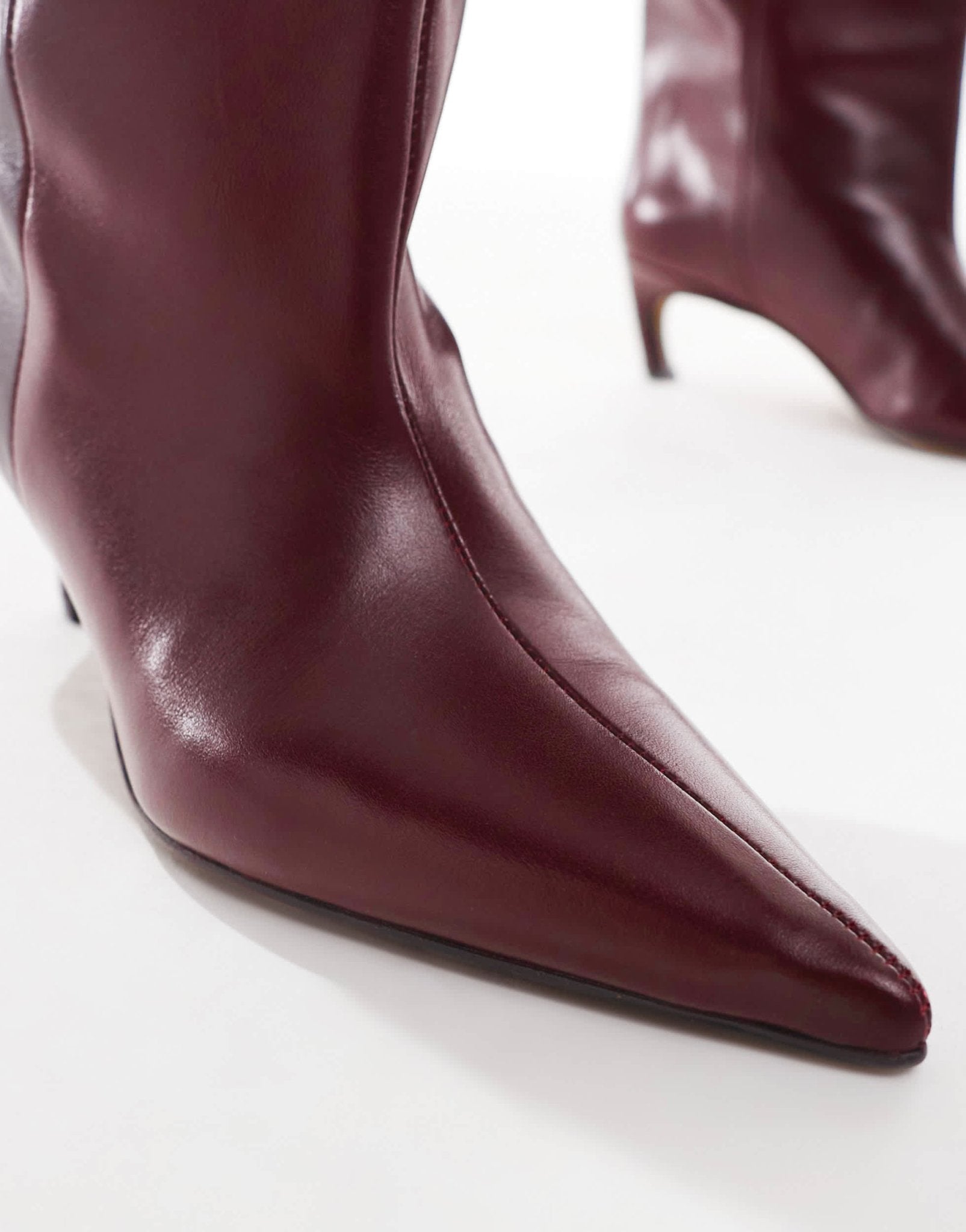ASOS DESIGN Cleona premium leather kitten heel knee boots in burgundy leather - ASOS Sample Sale