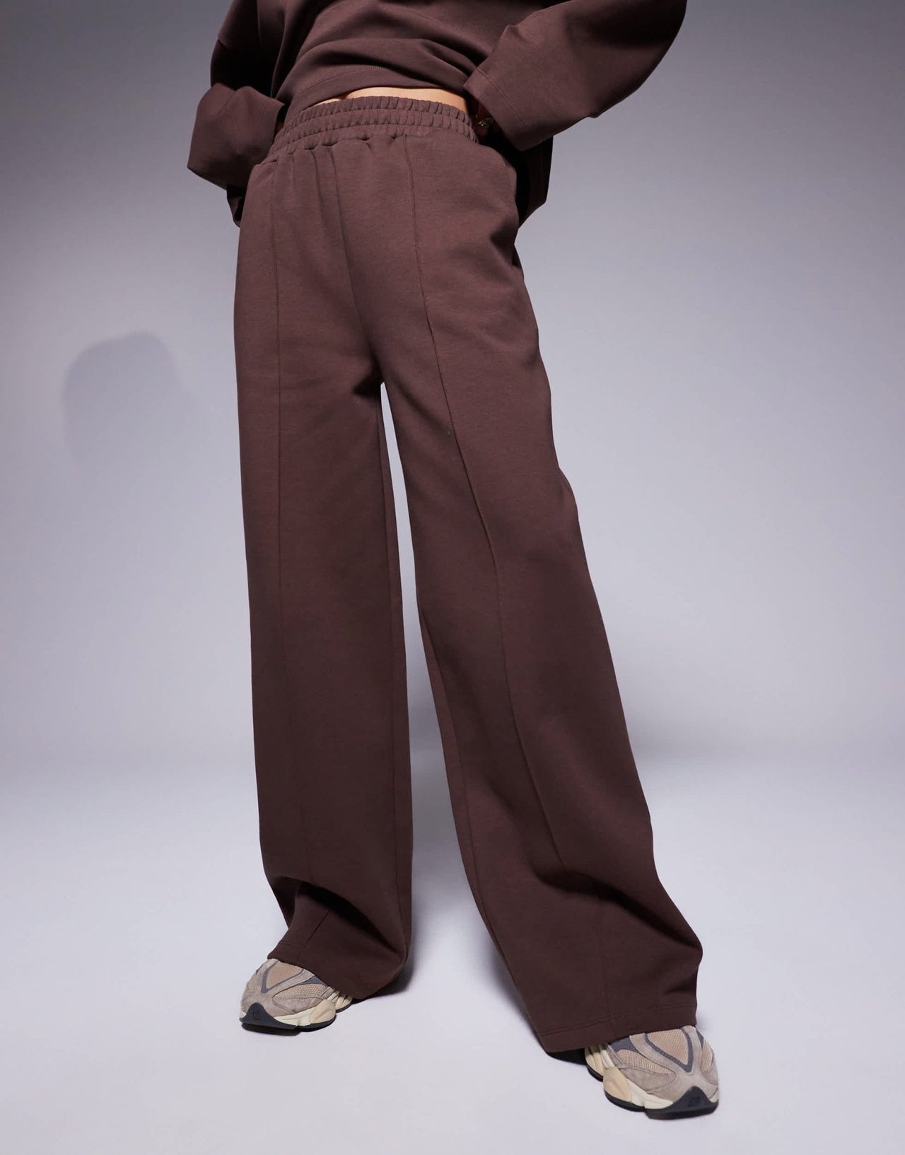 ASOS DESIGN co - ord interlock wide leg jogger in chocolate - ASOS Sample Sale
