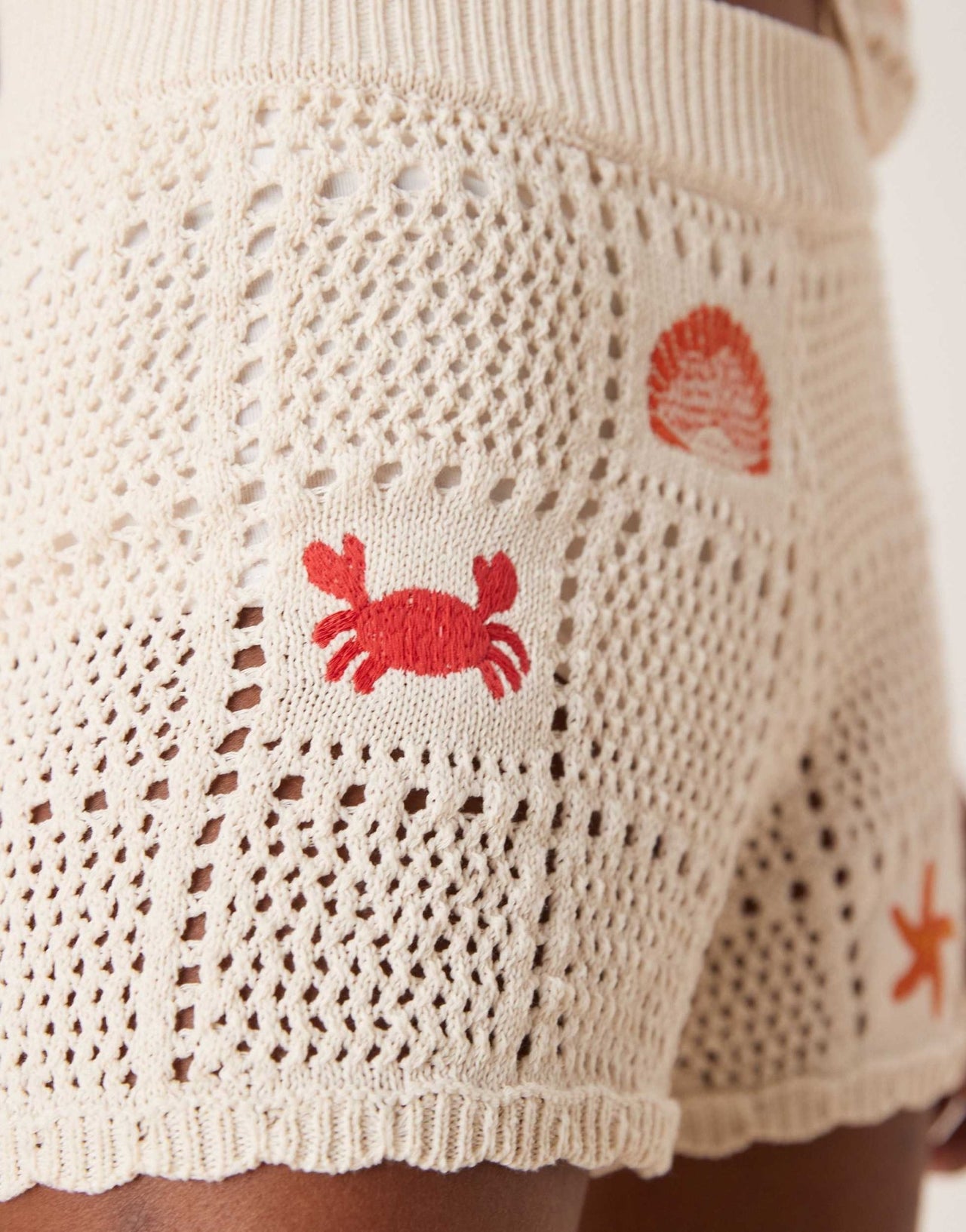 ASOS DESIGN co-ord knitted shorts with sea life embroidery in cream - ASOS Sample Sale