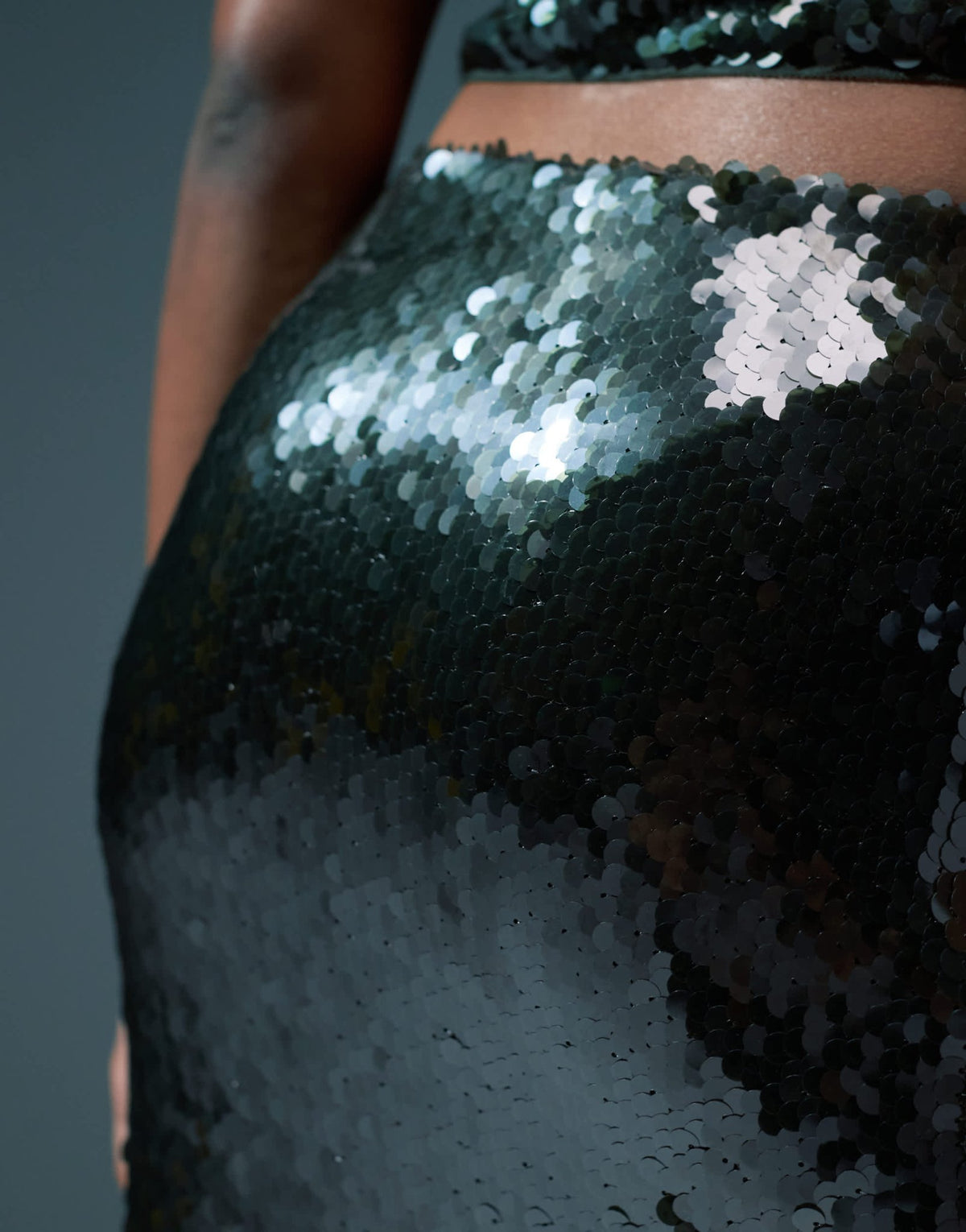 ASOS DESIGN co - ord sequin maxi skirt in forest green - ASOS Sample Sale