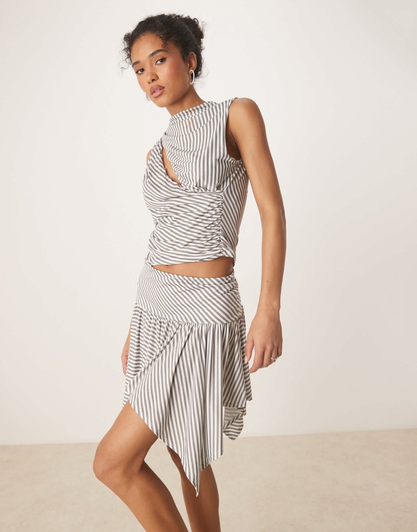 ASOS DESIGN co-ord stripe hanky hem skirt in grey - ASOS Sample Sale