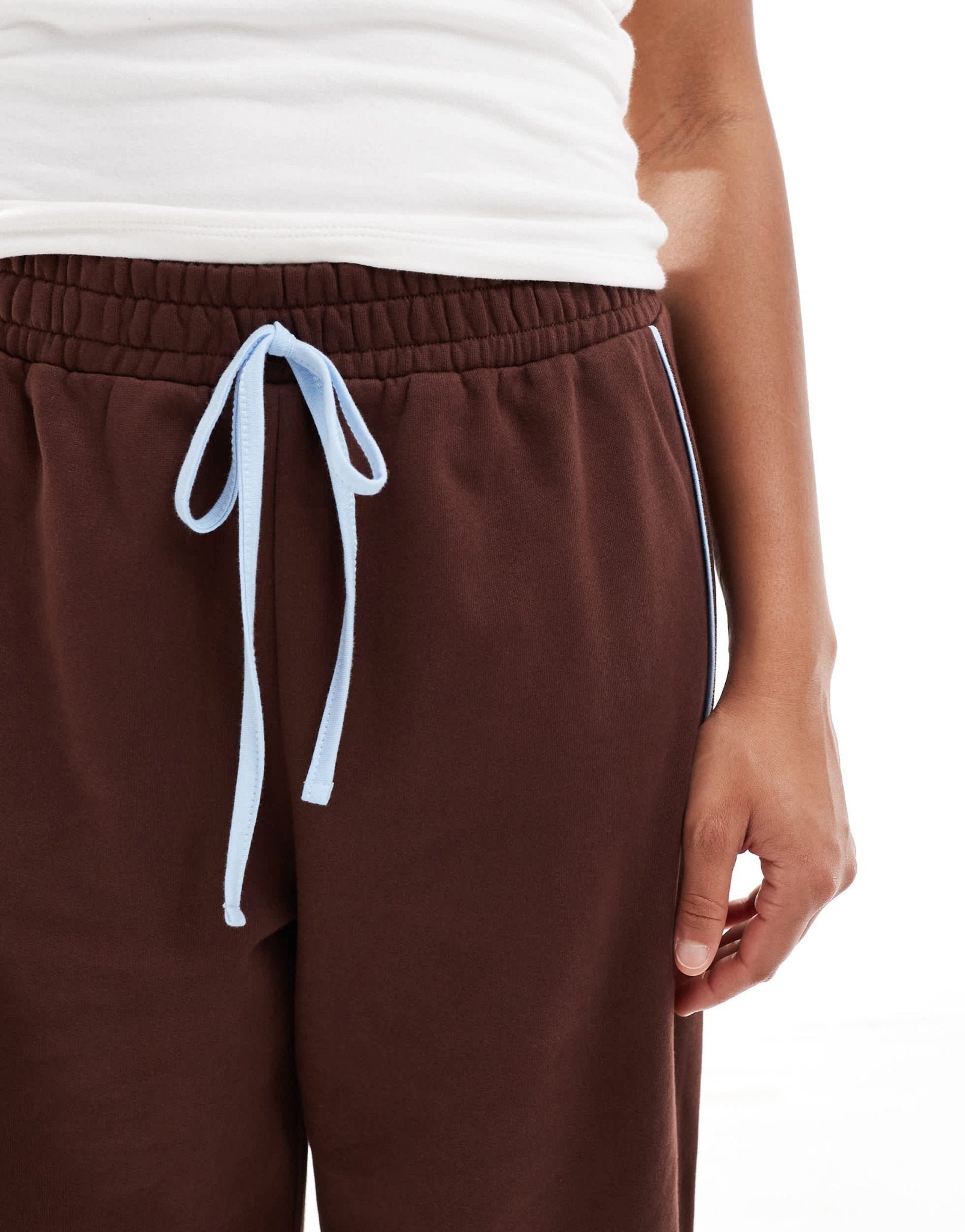 ASOS DESIGN contrast side stripe wide leg jogger in brown - ASOS Sample Sale