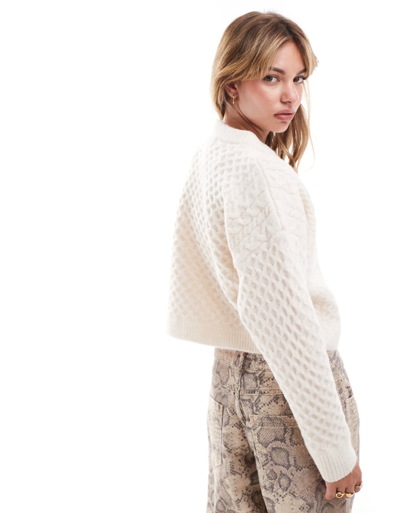 ASOS DESIGN crew neck cardigan in cable knit in cream - ASOS Sample Sale
