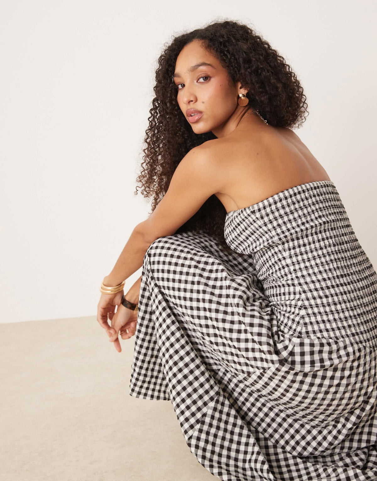 ASOS DESIGN crinkle bandeau maxi sundress in black and white ginham - ASOS Sample Sale